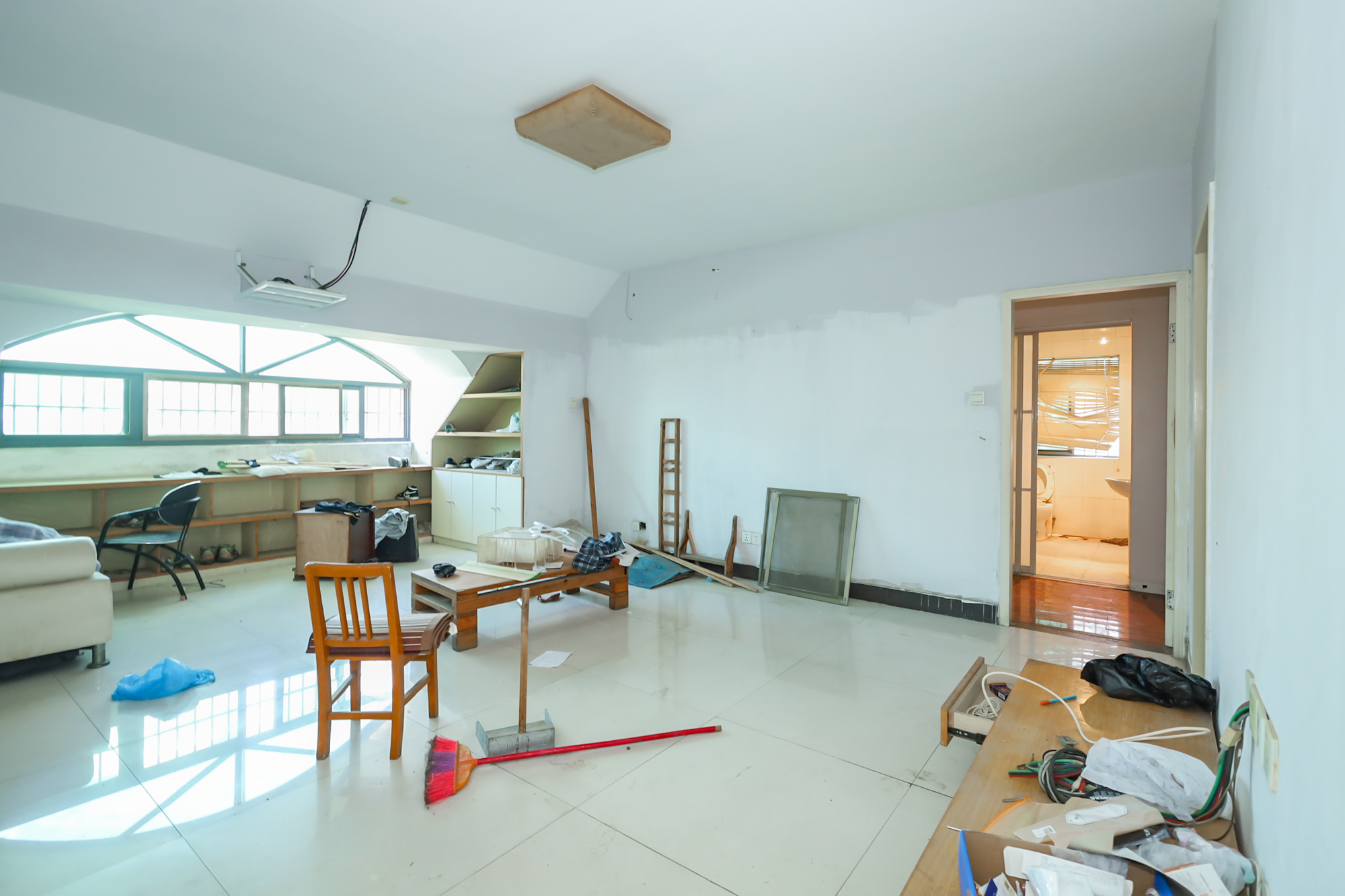 天峰名苑  6室3厅2卫    95.0万其他