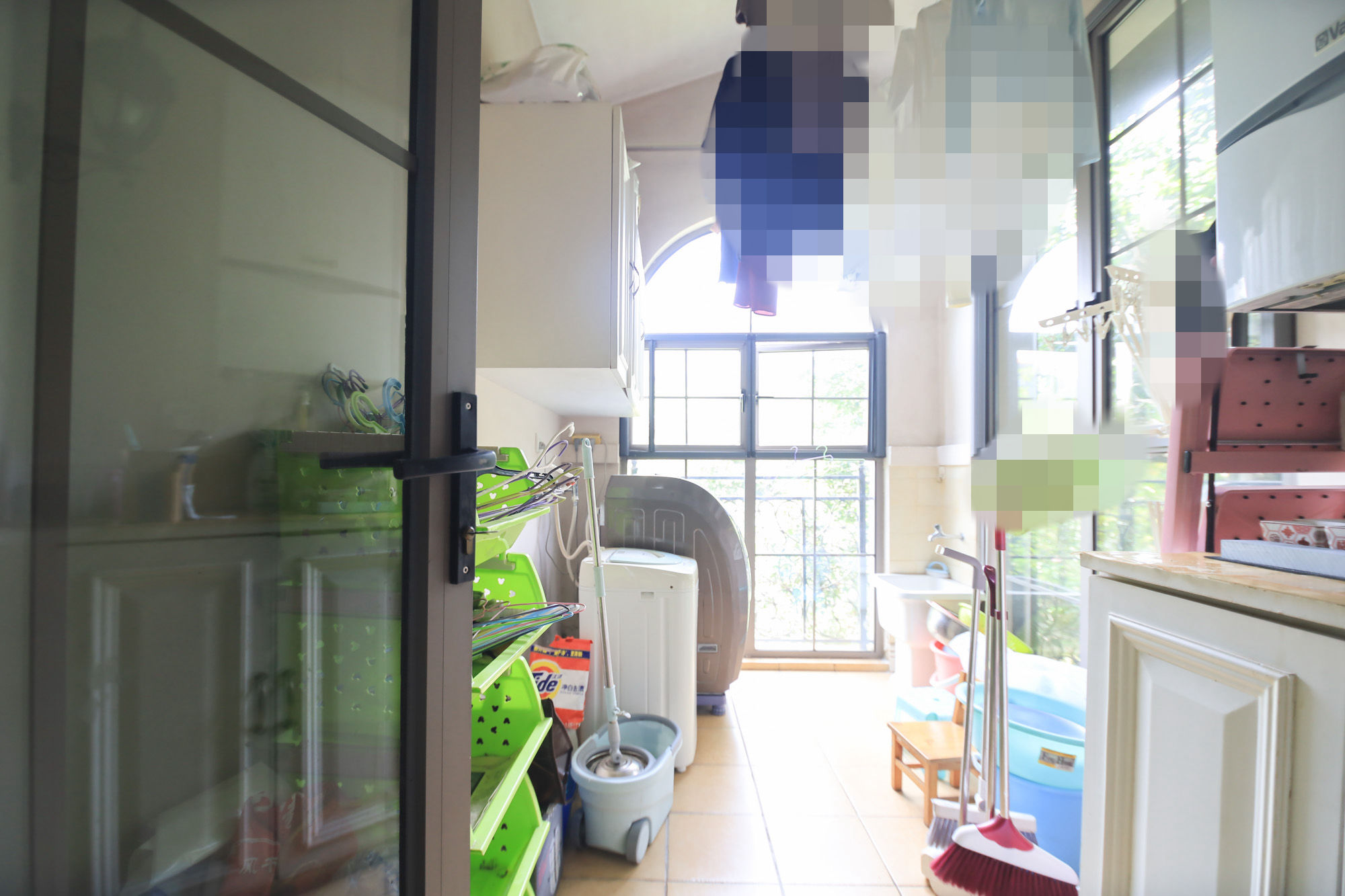托斯卡纳  3室2厅2卫   210.00万阳台