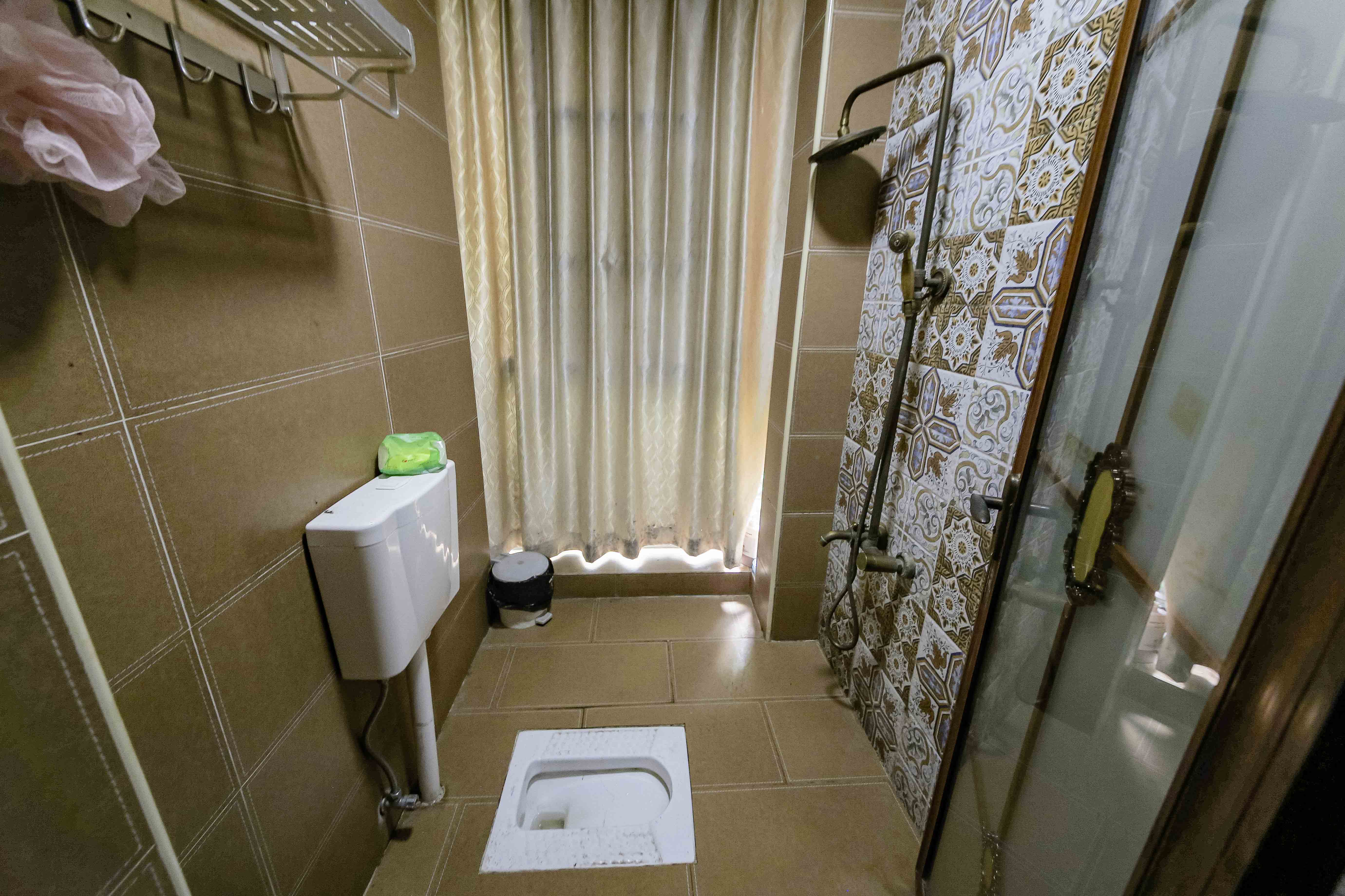 奥林匹克花园  4室2厅2卫    145.0万 奥林匹克花园  4室2厅2卫    145.0万卫生间