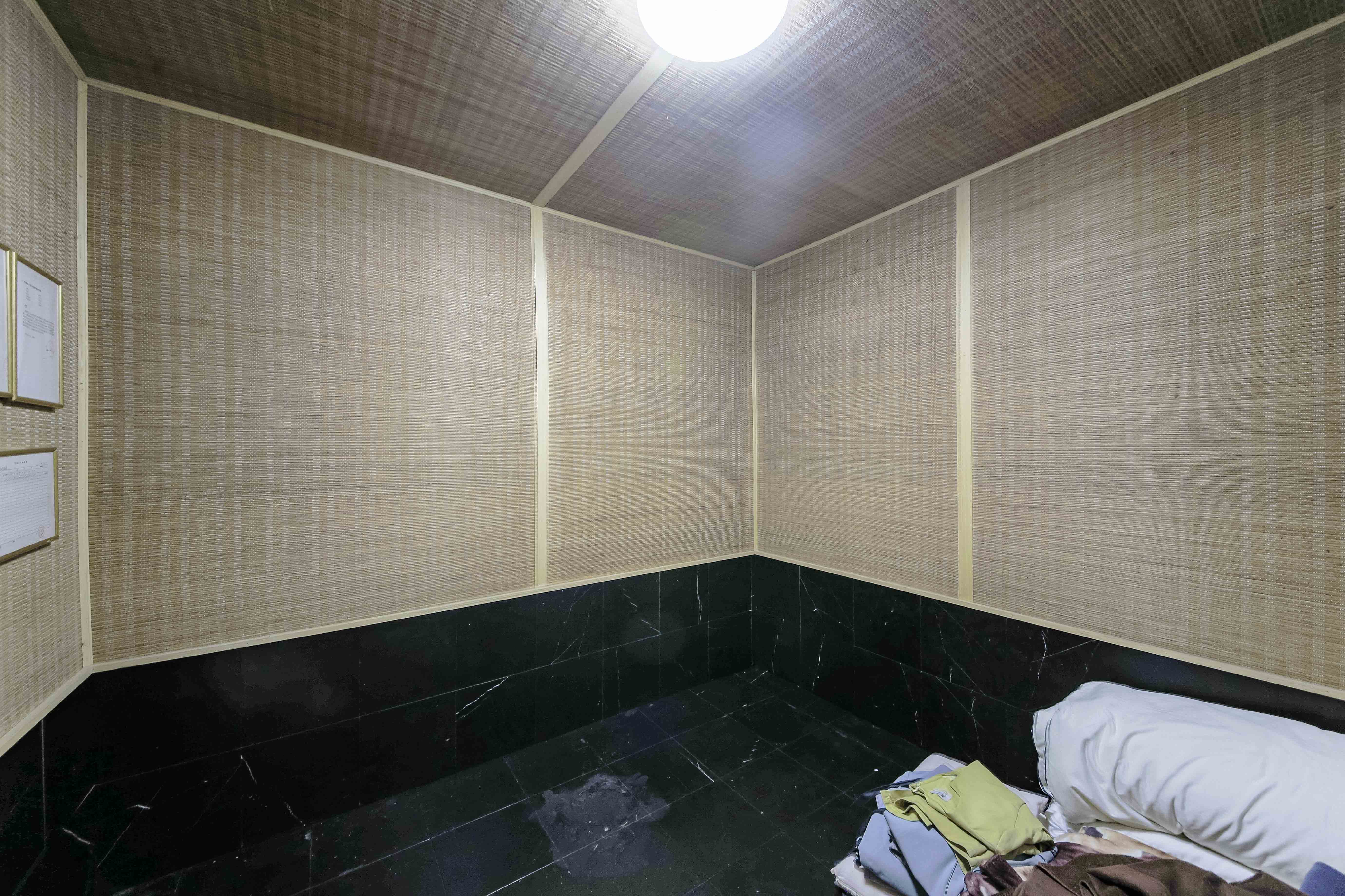 奥林匹克花园  4室2厅2卫    145.0万 奥林匹克花园  4室2厅2卫    145.0万卧室