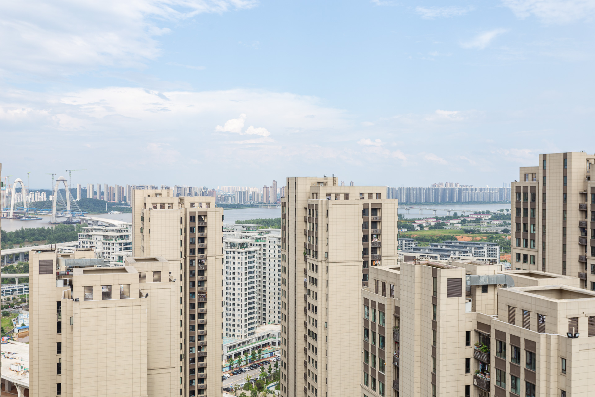 润和湘江天地D区 4室2厅2卫 159.8万 润和湘江天地D区 4室2厅2卫 159.8万其他