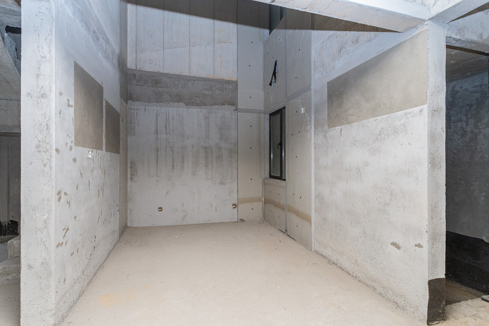 润和湘江天地C区 4室2厅2卫 118.0万 润和湘江天地C区 4室2厅2卫 118.0万卧室