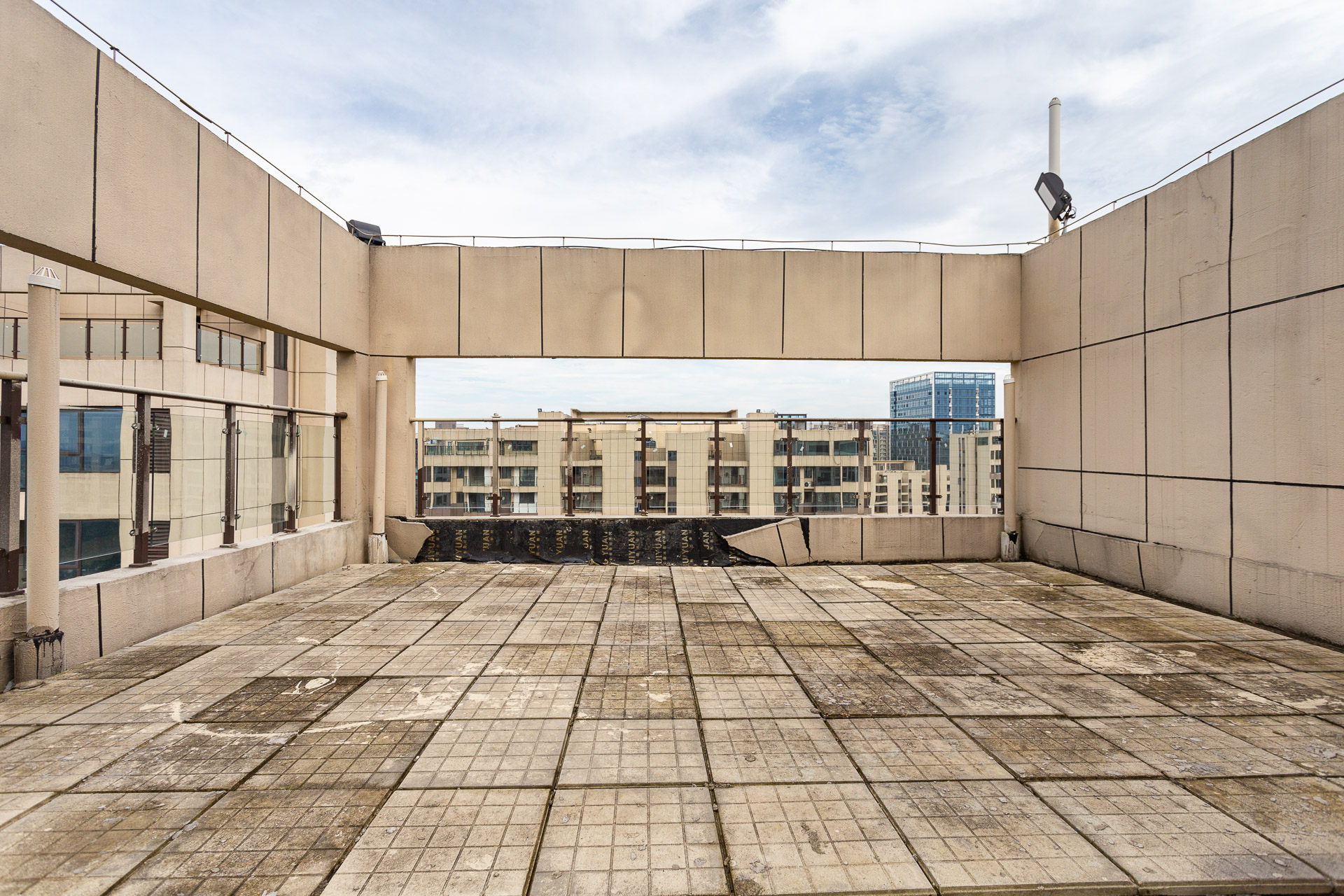 润和湘江天地AB区 4室2厅2卫 220.0万 润和湘江天地AB区 4室2厅2卫 220.0万其他