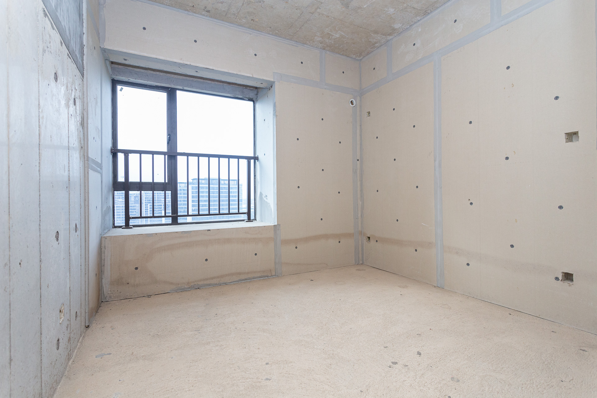 润和湘江天地AB区 4室2厅2卫 220.0万 润和湘江天地AB区 4室2厅2卫 220.0万卧室