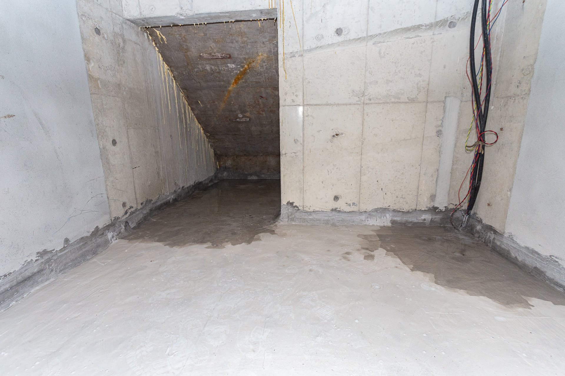 润和湘江天地AB区 4室2厅2卫 220.0万 润和湘江天地AB区 4室2厅2卫 220.0万卧室