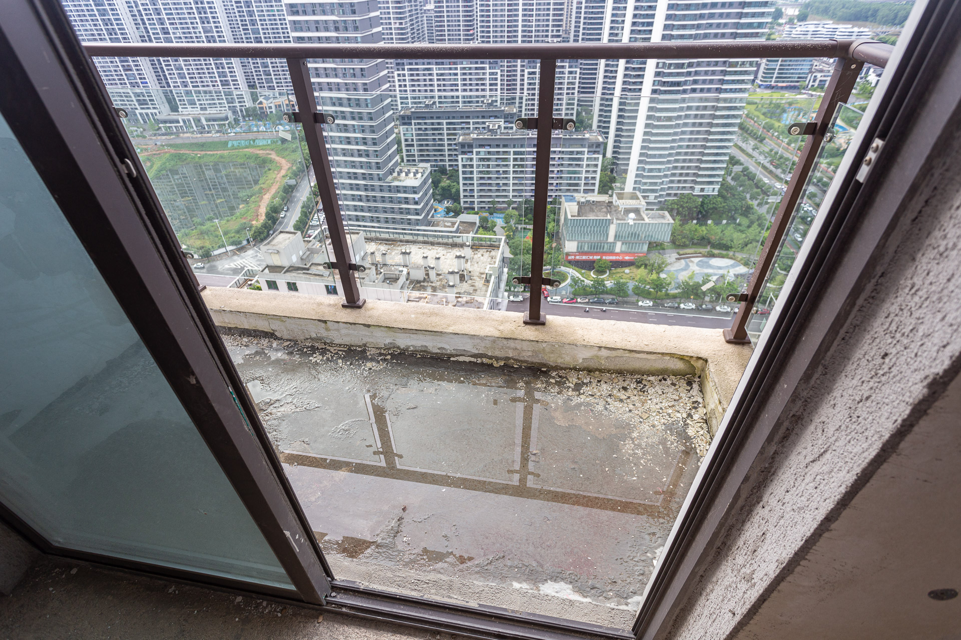 润和湘江天地AB区 4室2厅2卫 220.0万 润和湘江天地AB区 4室2厅2卫 220.0万阳台