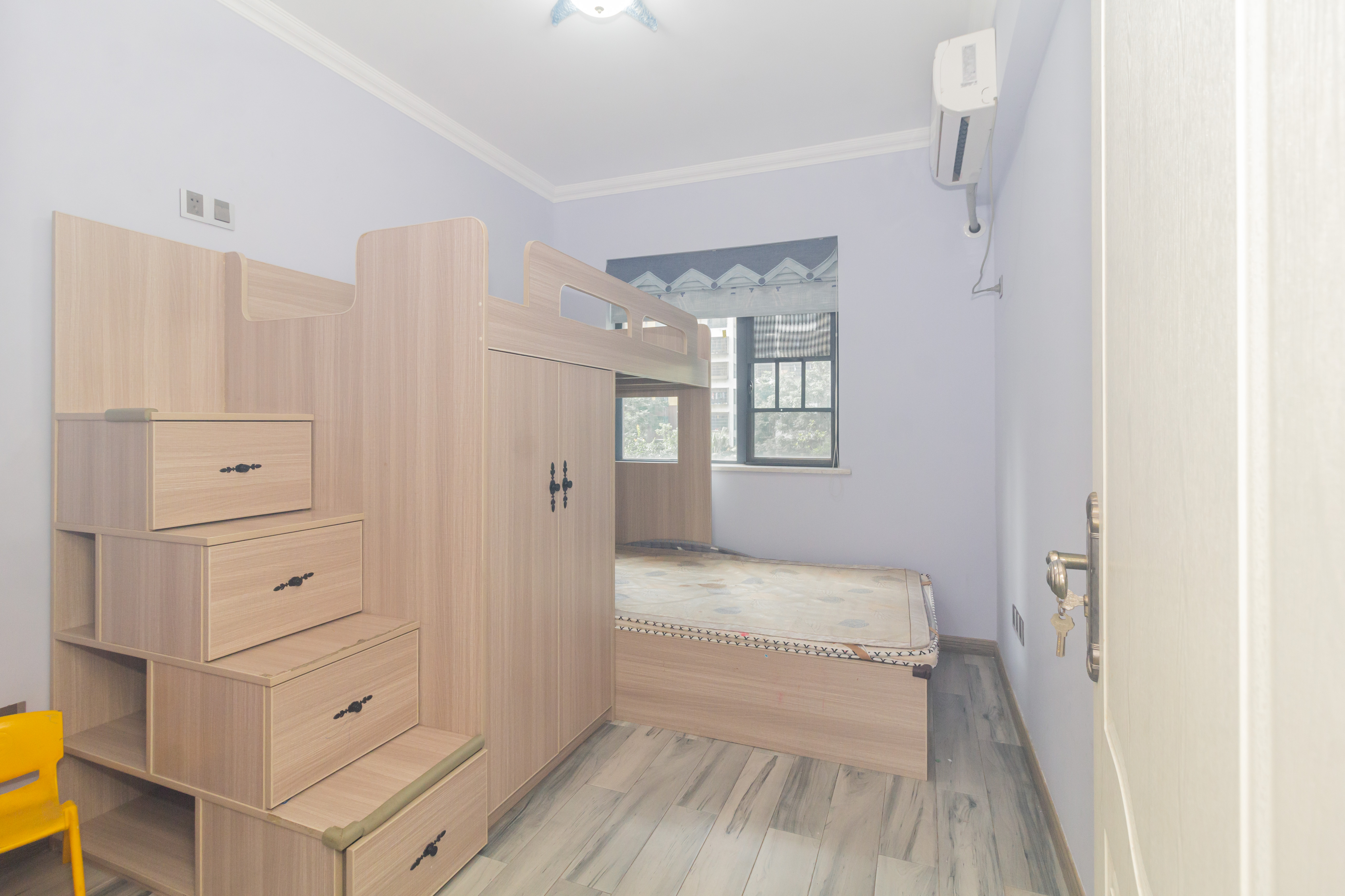 中国铁建国际城二期 4室2厅2卫 85.8万 中国铁建国际城二期 4室2厅2卫 85.8万卧室