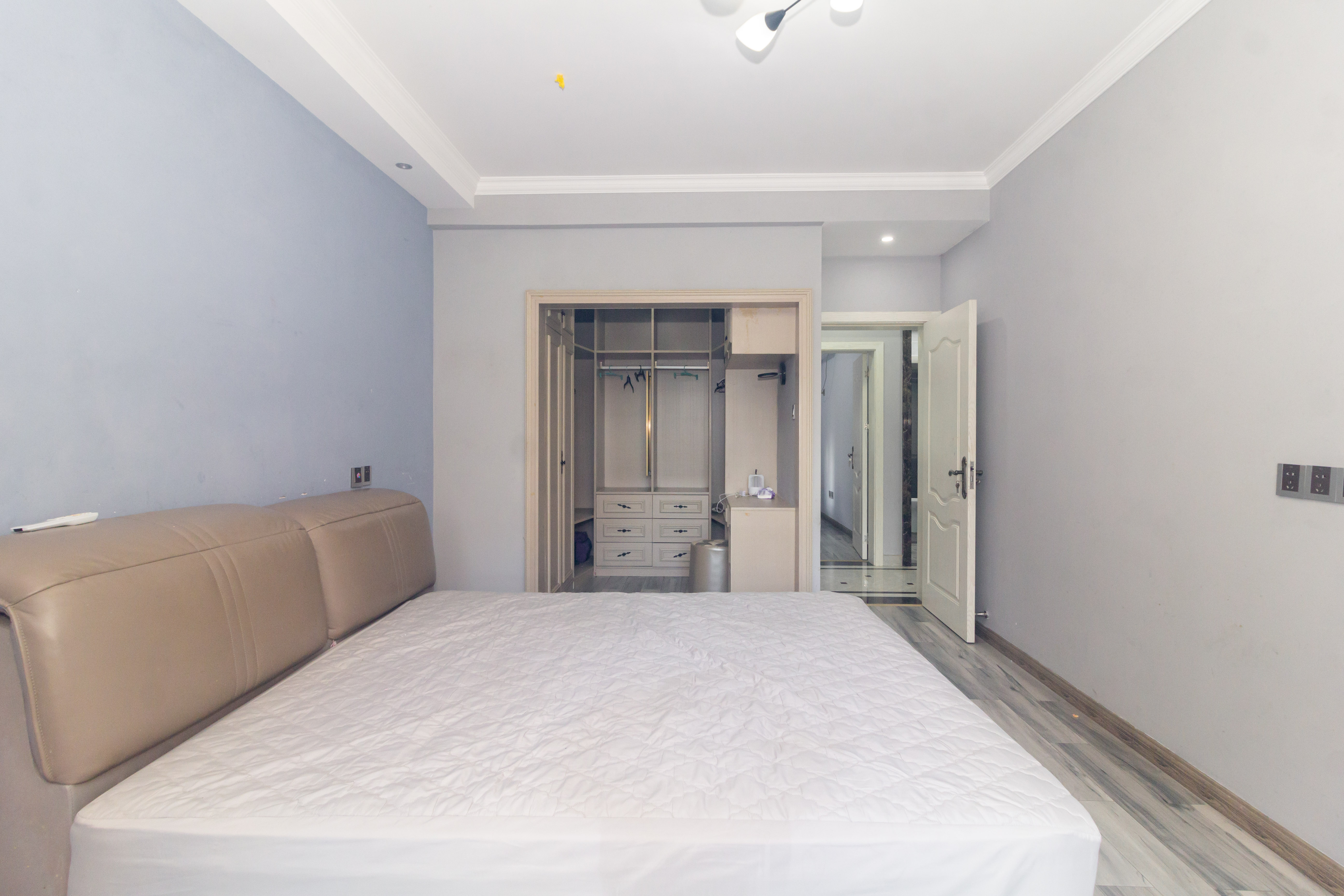 中国铁建国际城二期 4室2厅2卫 85.8万 中国铁建国际城二期 4室2厅2卫 85.8万卧室