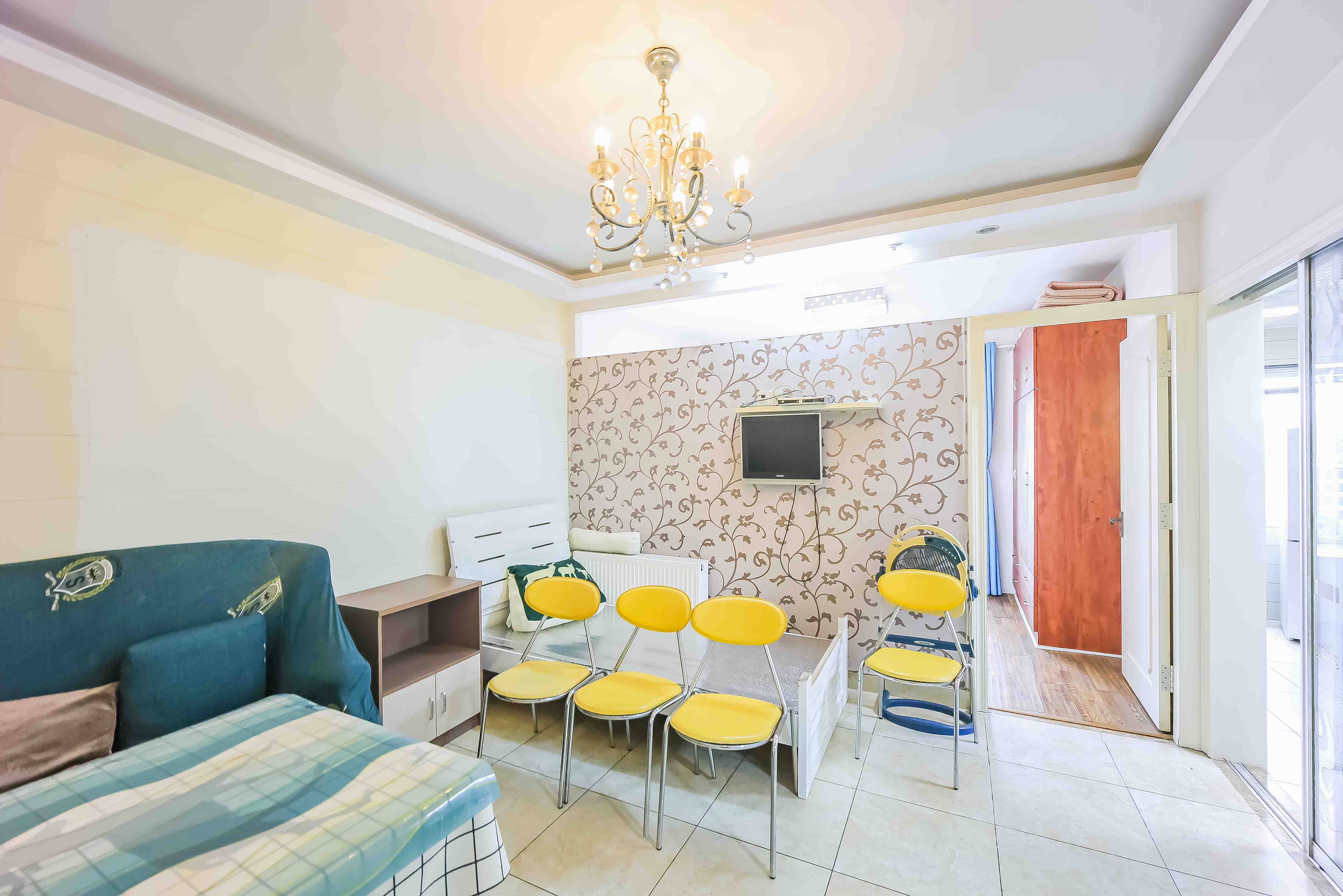 三重星都心  1室1厅1卫    47.0万 三重星都心  1室1厅1卫    47.0万客厅