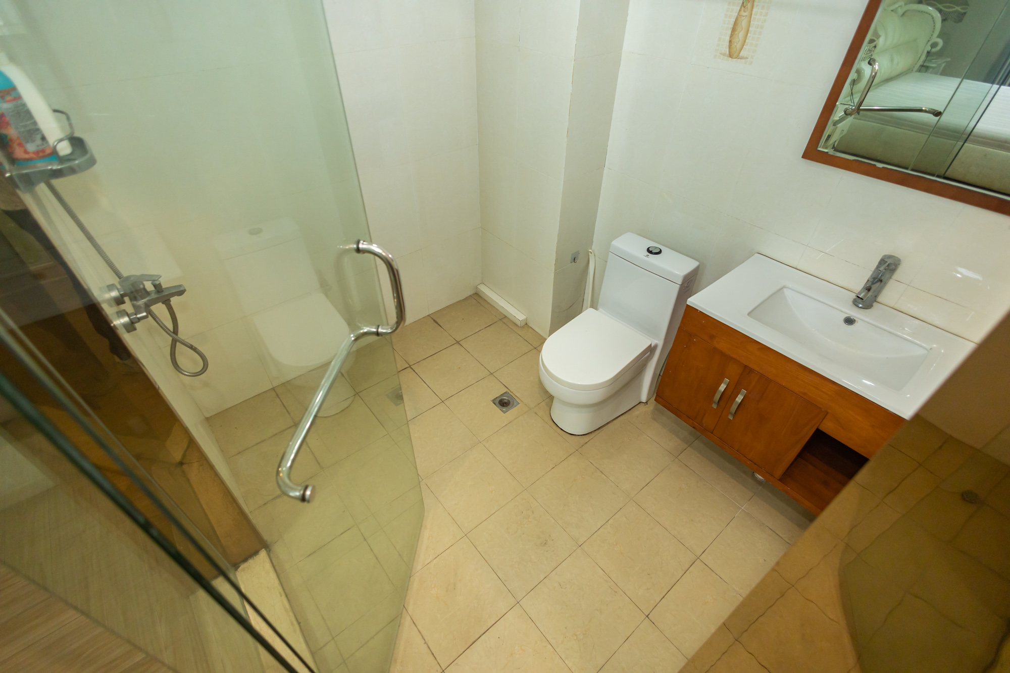 楚天馨苑 3室2厅1卫 80.0万 楚天馨苑 3室2厅1卫 80.0万卫生间