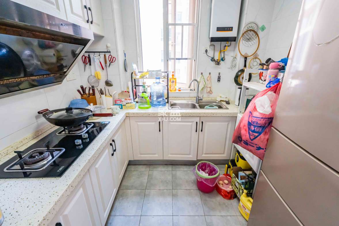 凯乐国际城 2室1厅1卫 100.0万 凯乐国际城 2室1厅1卫 100.0万厨房