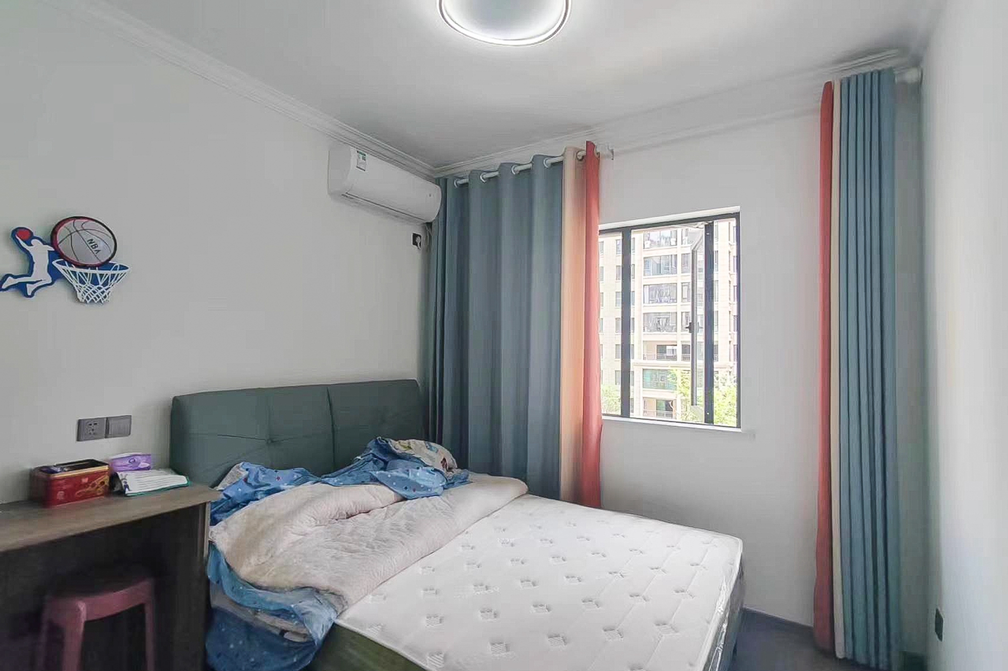 中梁星都荟  4室2厅2卫    96.0万 中梁星都荟  4室2厅2卫    96.0万卧室