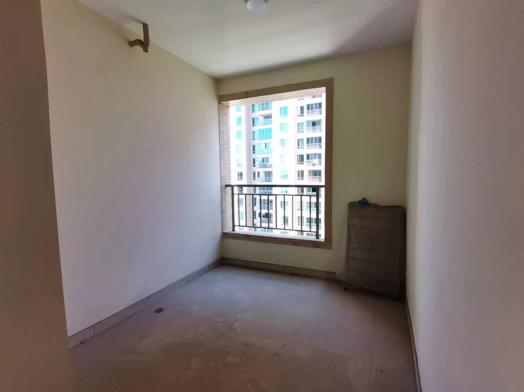 晋合湘水湾三期 4室2厅2卫 100.0万 晋合湘水湾三期 4室2厅2卫 100.0万室内图