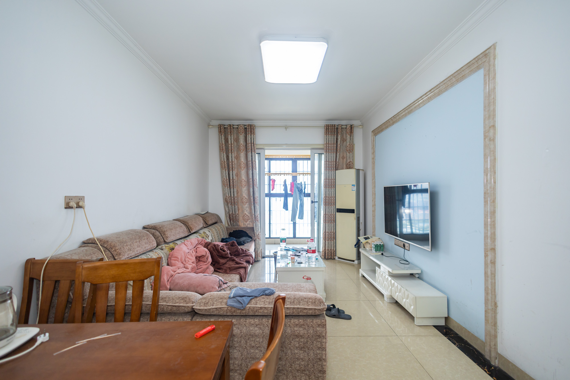 金科时代中心 2室1厅1卫 49.8万 金科时代中心 2室1厅1卫 49.8万客厅