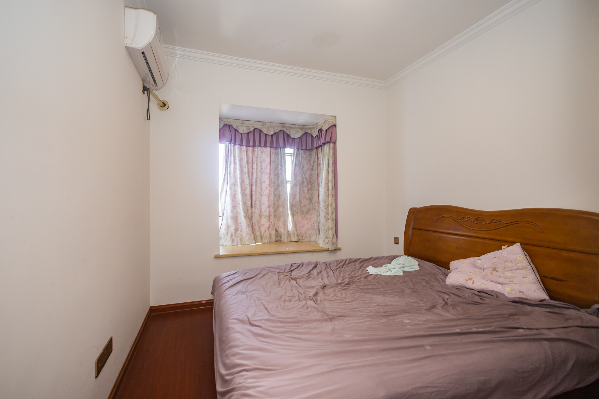 金科时代中心 2室1厅1卫 49.8万 金科时代中心 2室1厅1卫 49.8万卧室