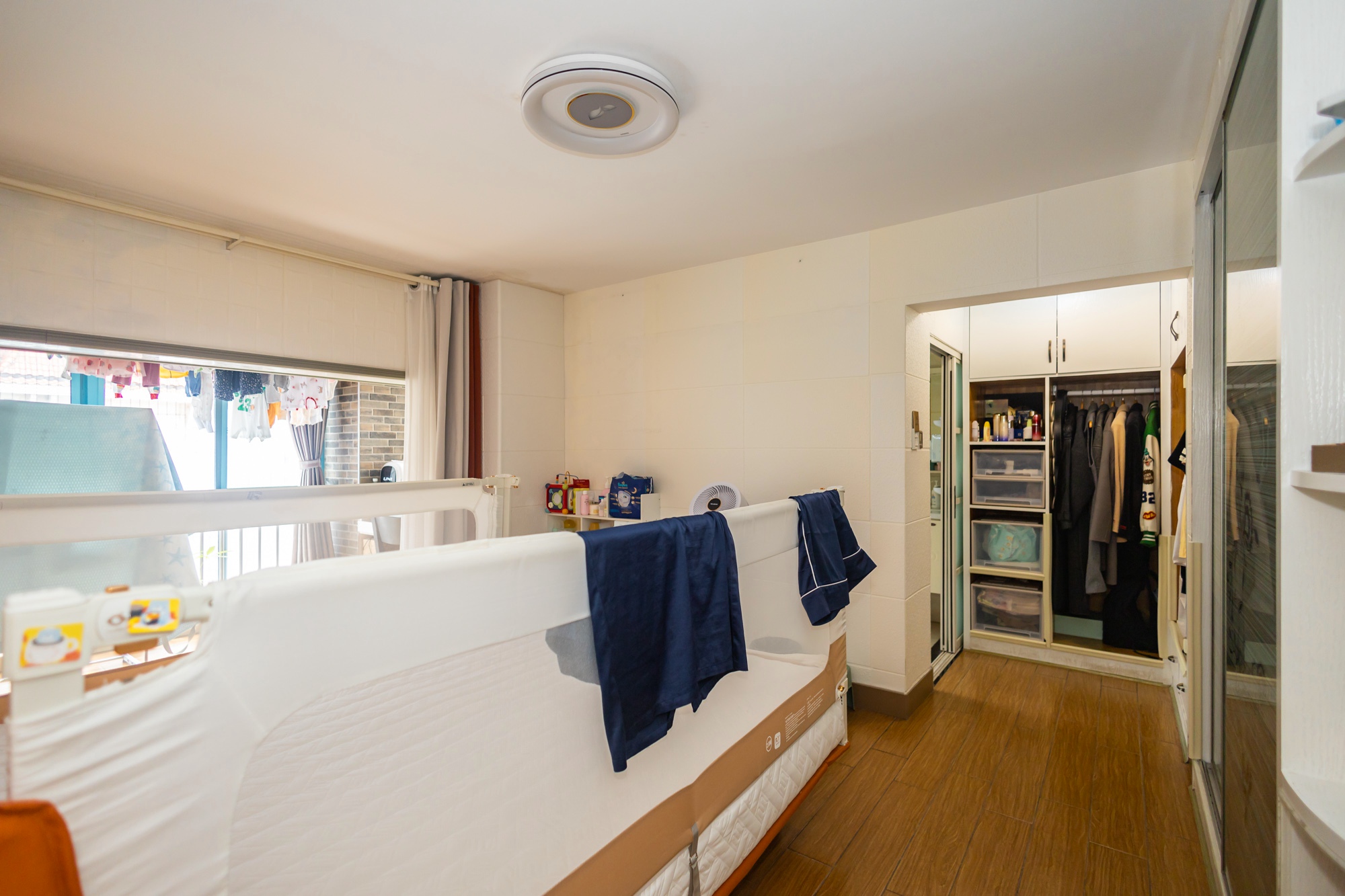 蝴蝶谷 1室1厅1卫 52.6万 蝴蝶谷 1室1厅1卫 52.6万卧室