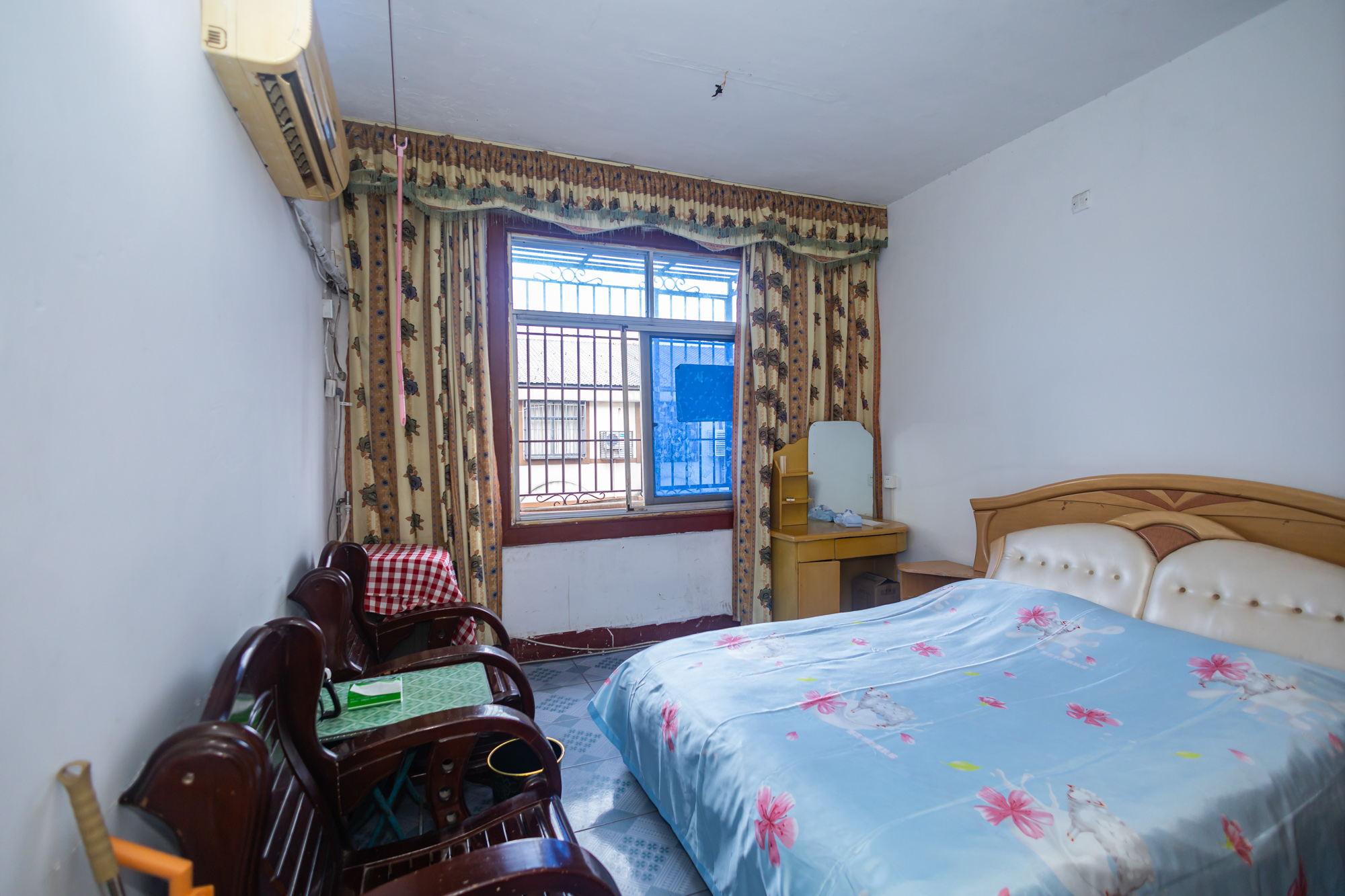 星沙三区 9室5厅5卫 110.0万 星沙三区 9室5厅5卫 110.0万卧室