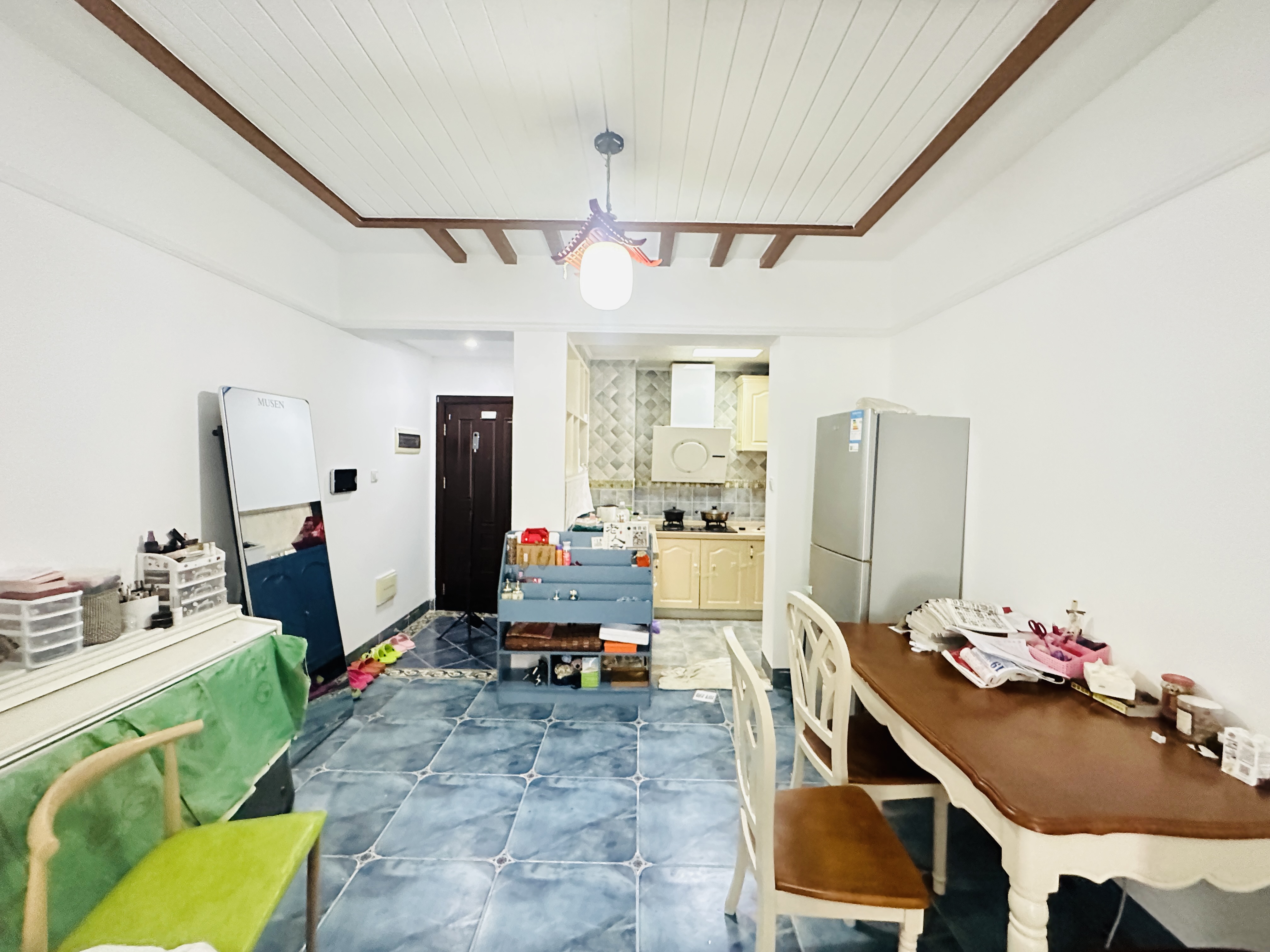 正大豪庭 3室2厅1卫 158.0万 正大豪庭 3室2厅1卫 158.0万客厅