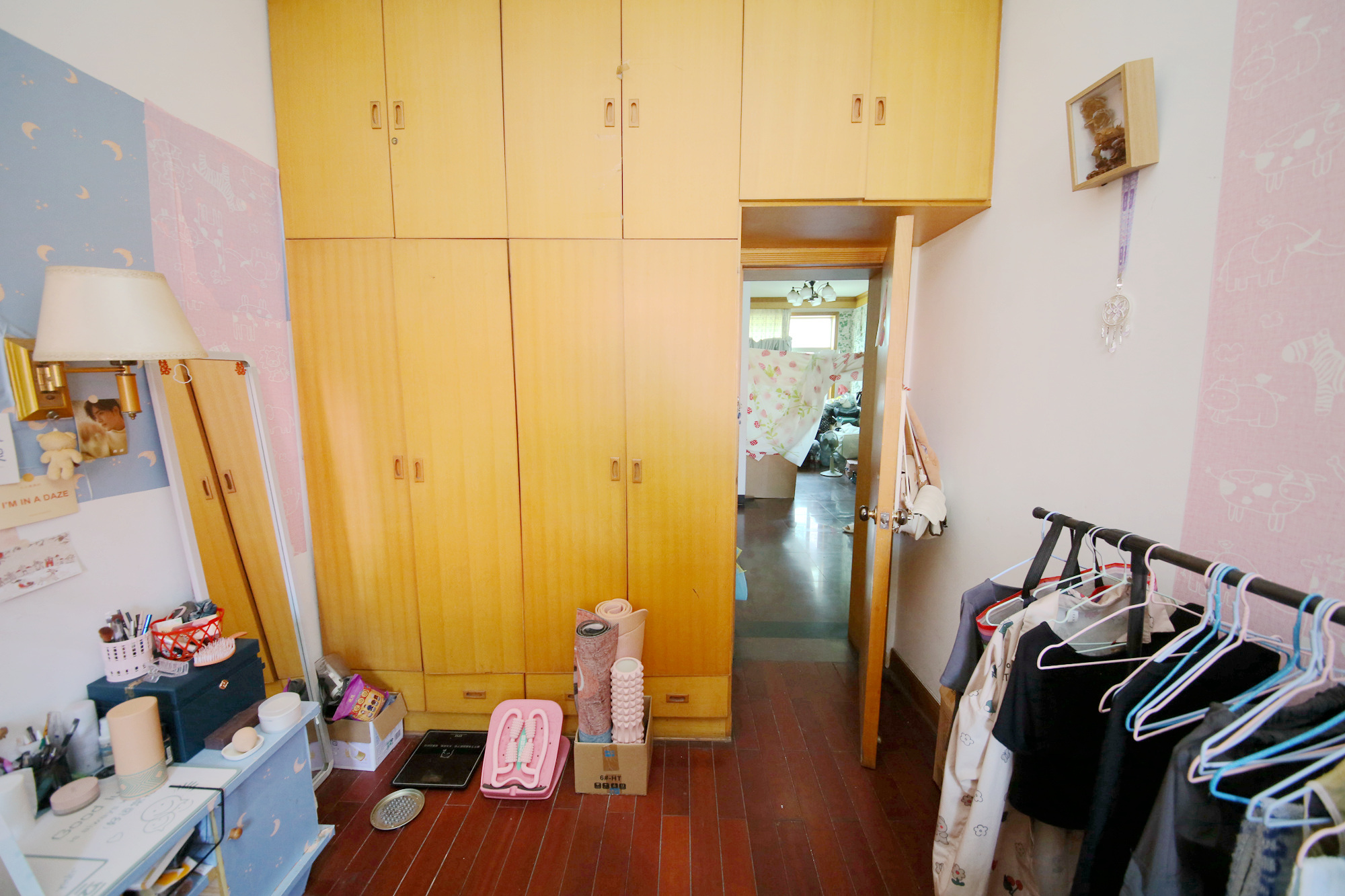 燕山街社区  2室2厅1卫   46.80万卧室