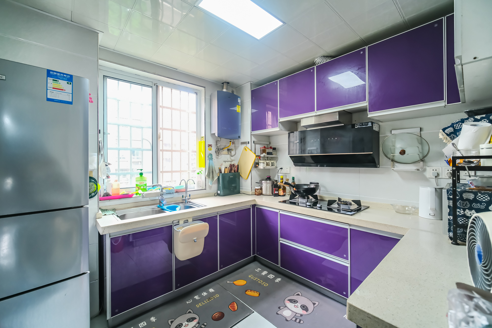 山水湾 4室2厅2卫 95.0万 山水湾 4室2厅2卫 95.0万厨房