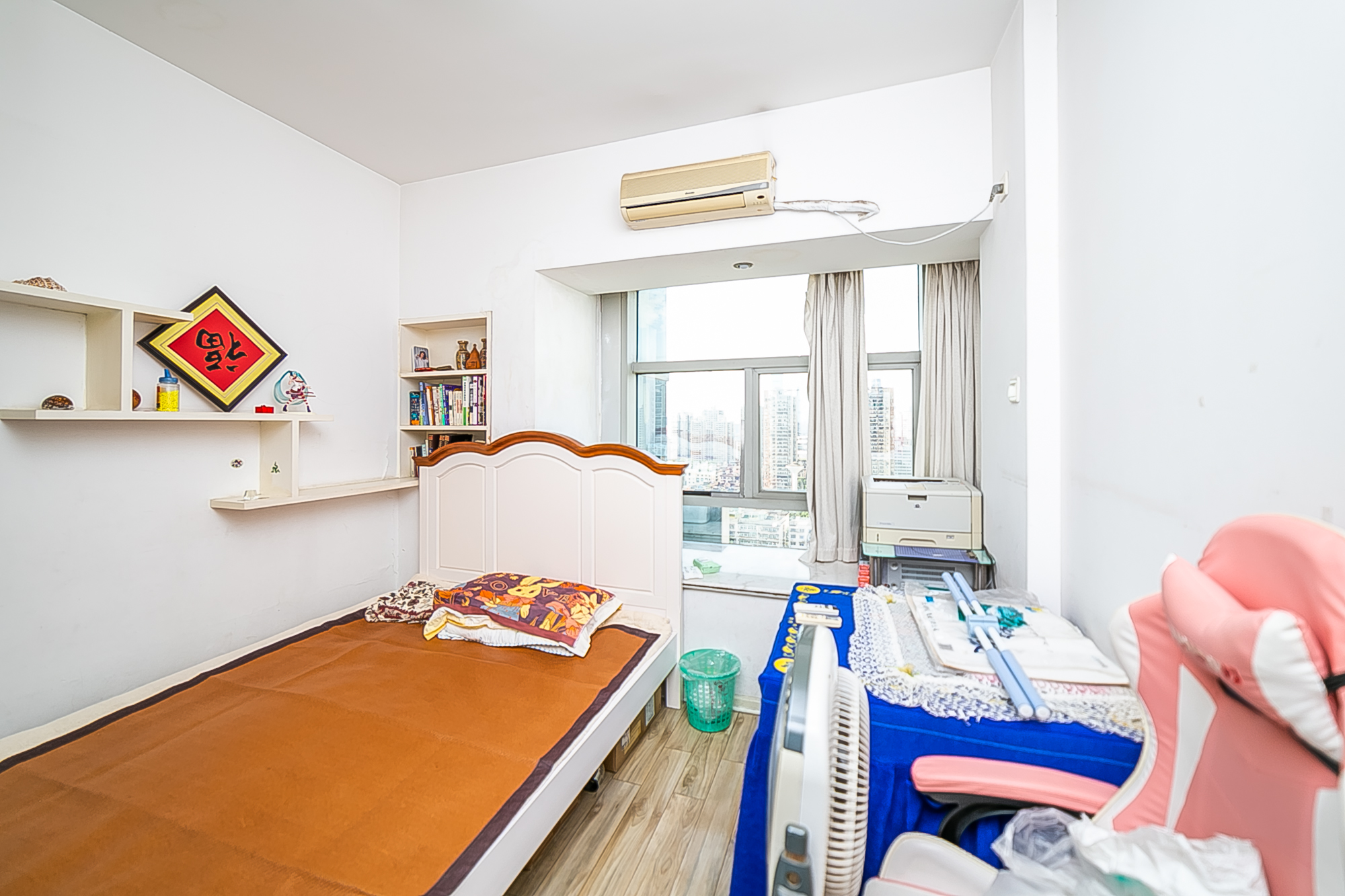 欧园  3室2厅2卫    108.0万卧室