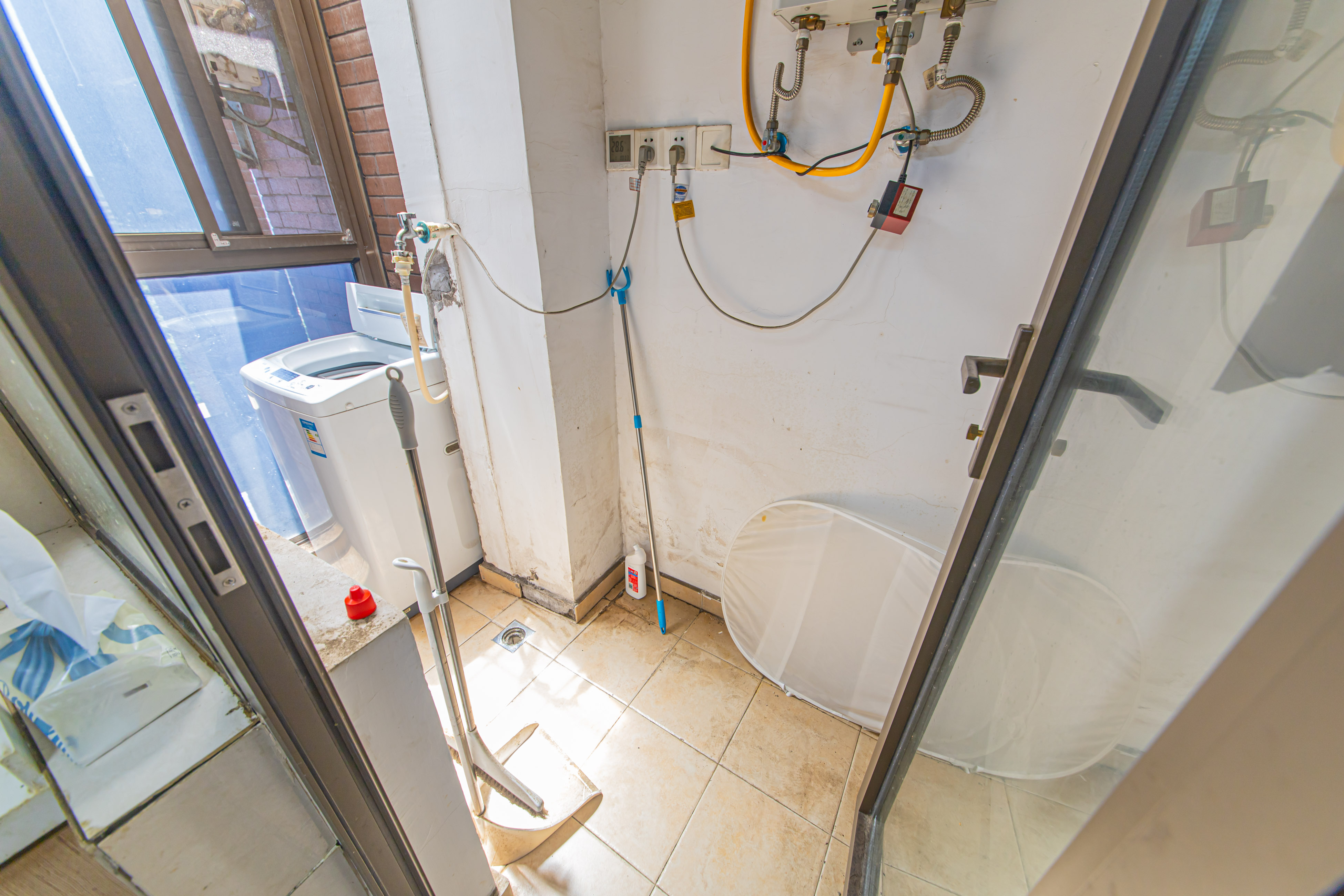 绿地公馆(绿地名邸) 1室1厅1卫 59.5万 绿地公馆(绿地名邸) 1室1厅1卫 59.5万厨房