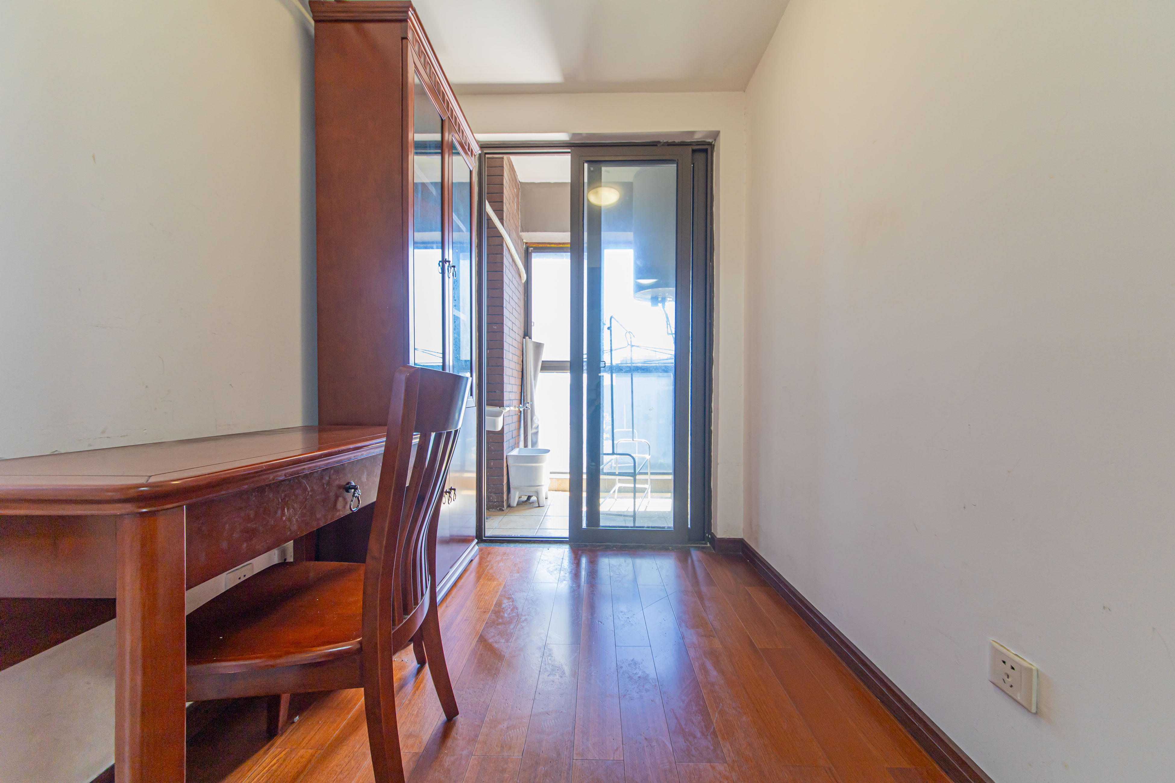 绿地公馆(绿地名邸) 1室1厅1卫 59.5万 绿地公馆(绿地名邸) 1室1厅1卫 59.5万卧室