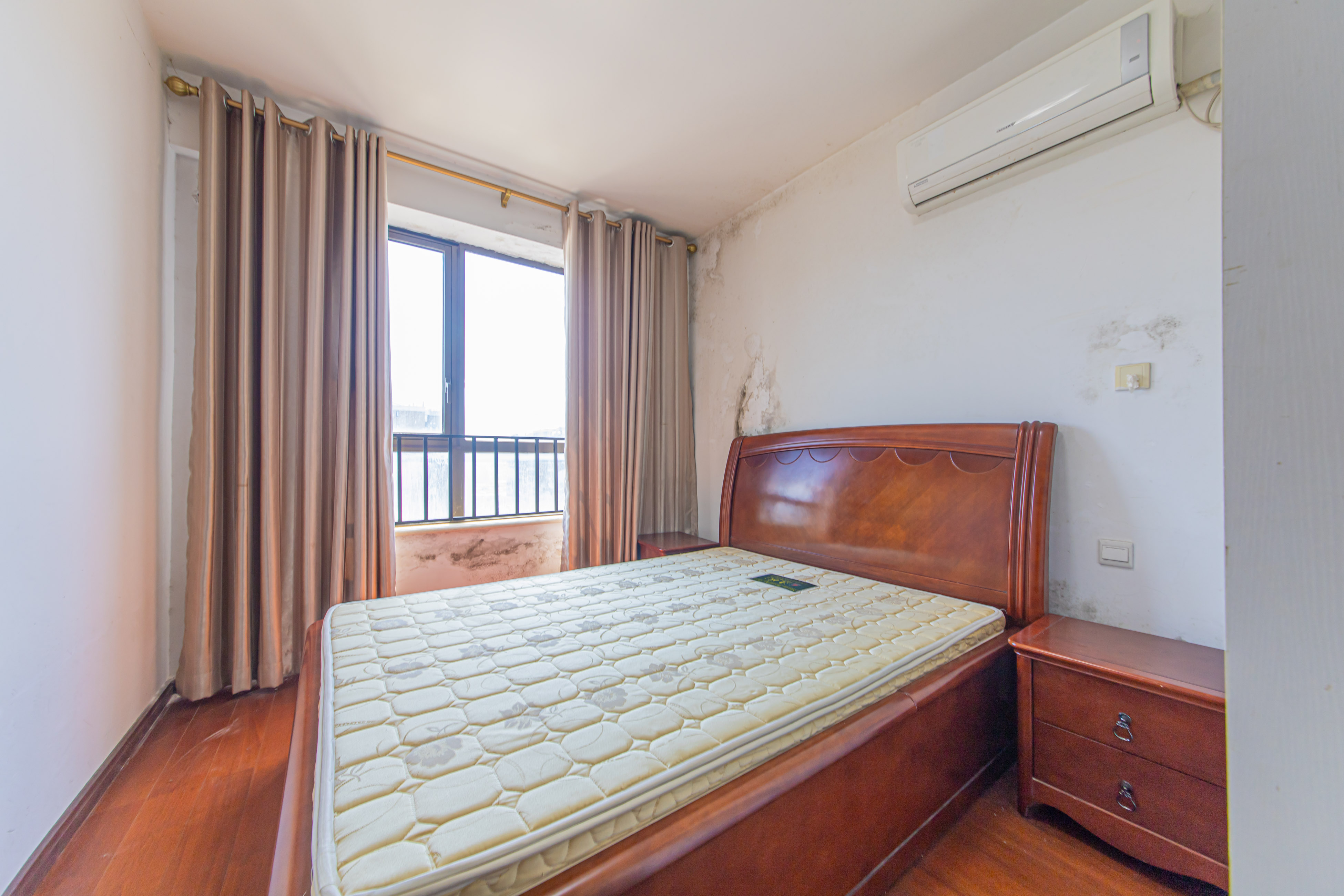 绿地公馆(绿地名邸) 1室1厅1卫 59.5万 绿地公馆(绿地名邸) 1室1厅1卫 59.5万卧室