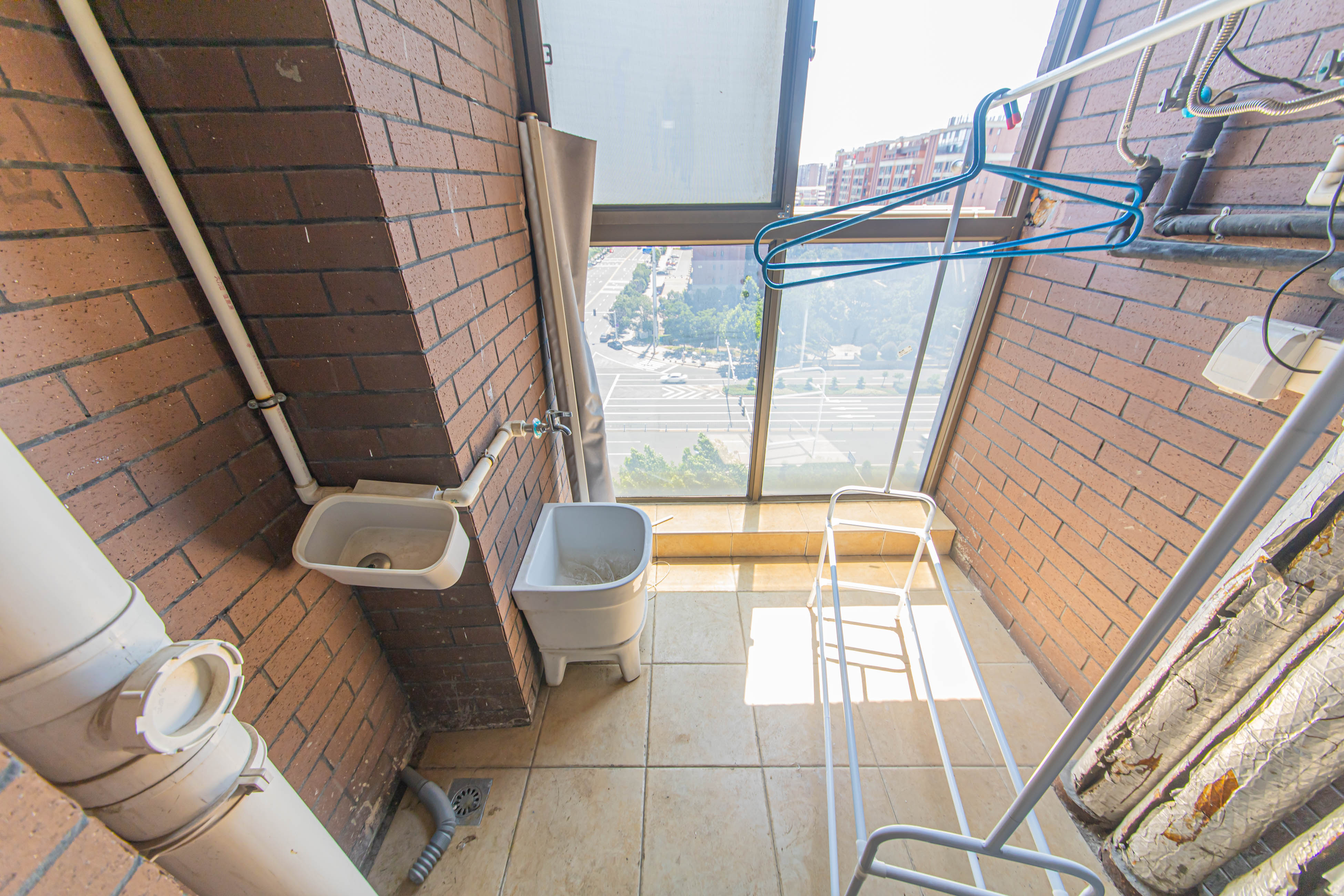 绿地公馆(绿地名邸) 1室1厅1卫 59.5万 绿地公馆(绿地名邸) 1室1厅1卫 59.5万阳台