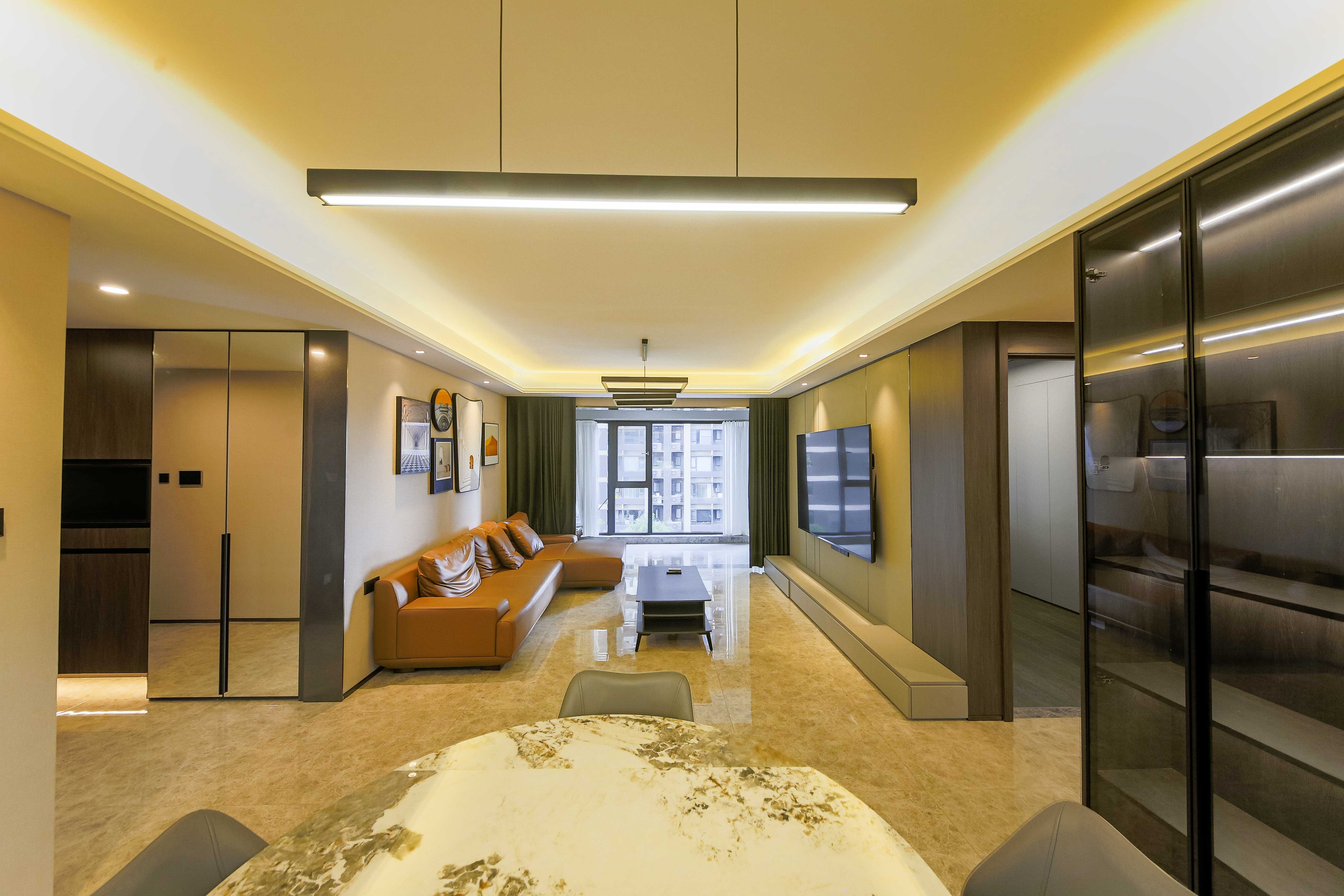 印湘江二(印江雅居) 4室2厅2卫 210.0万 印湘江二(印江雅居) 4室2厅2卫 210.0万客厅