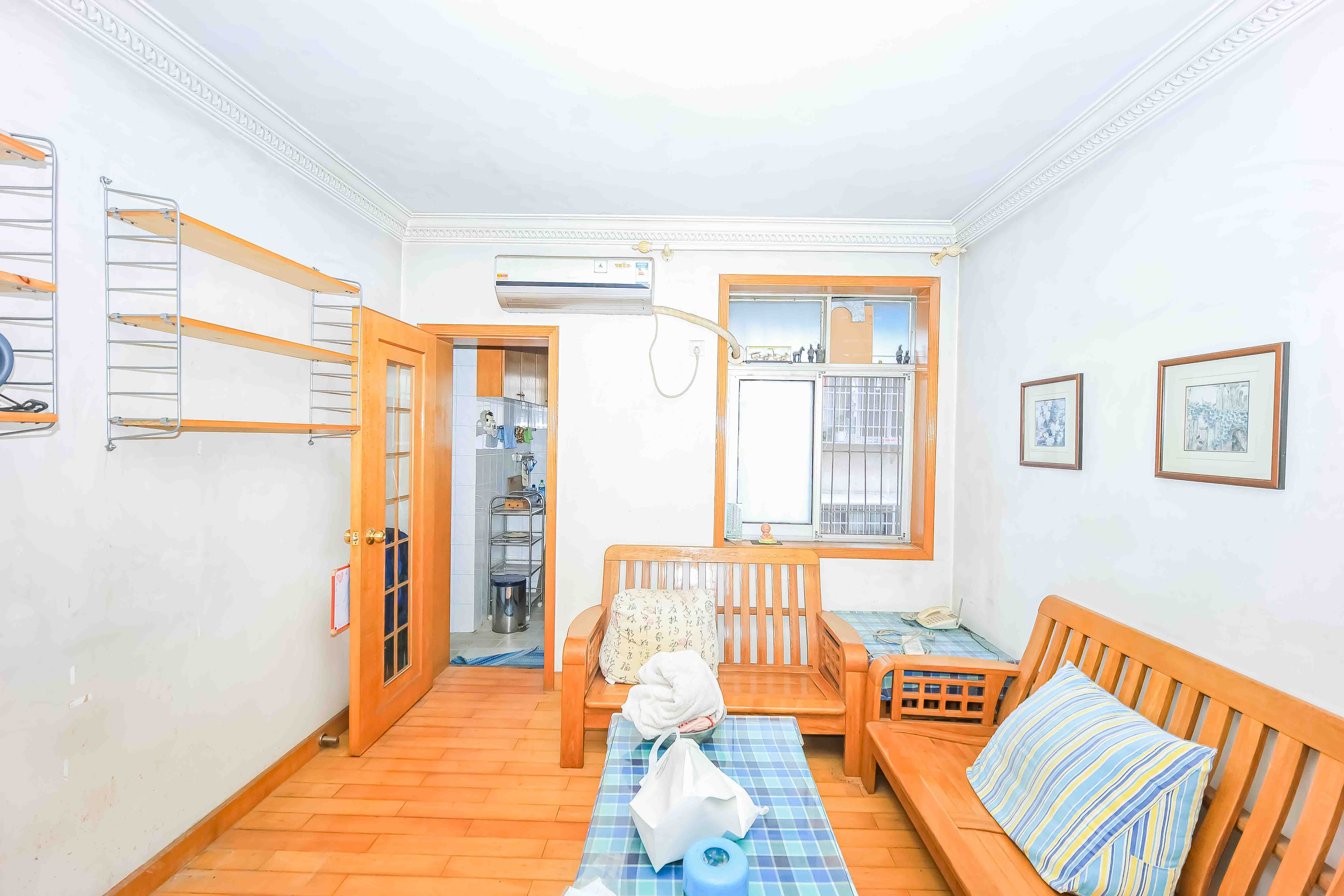 东塘电力院  2室1厅1卫    60.0万 东塘电力院  2室1厅1卫    60.0万客厅