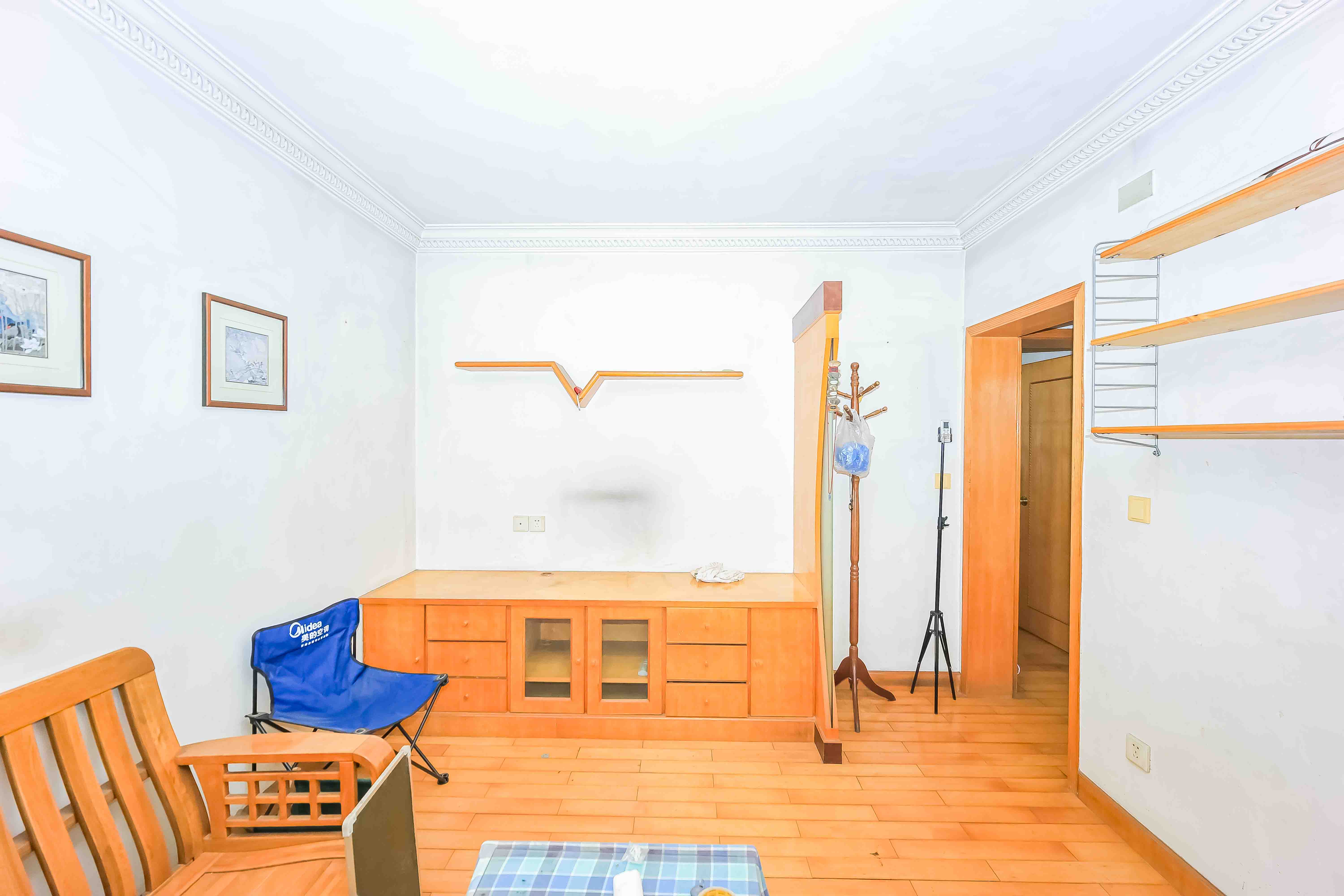 东塘电力院  2室1厅1卫    60.0万 东塘电力院  2室1厅1卫    60.0万客厅