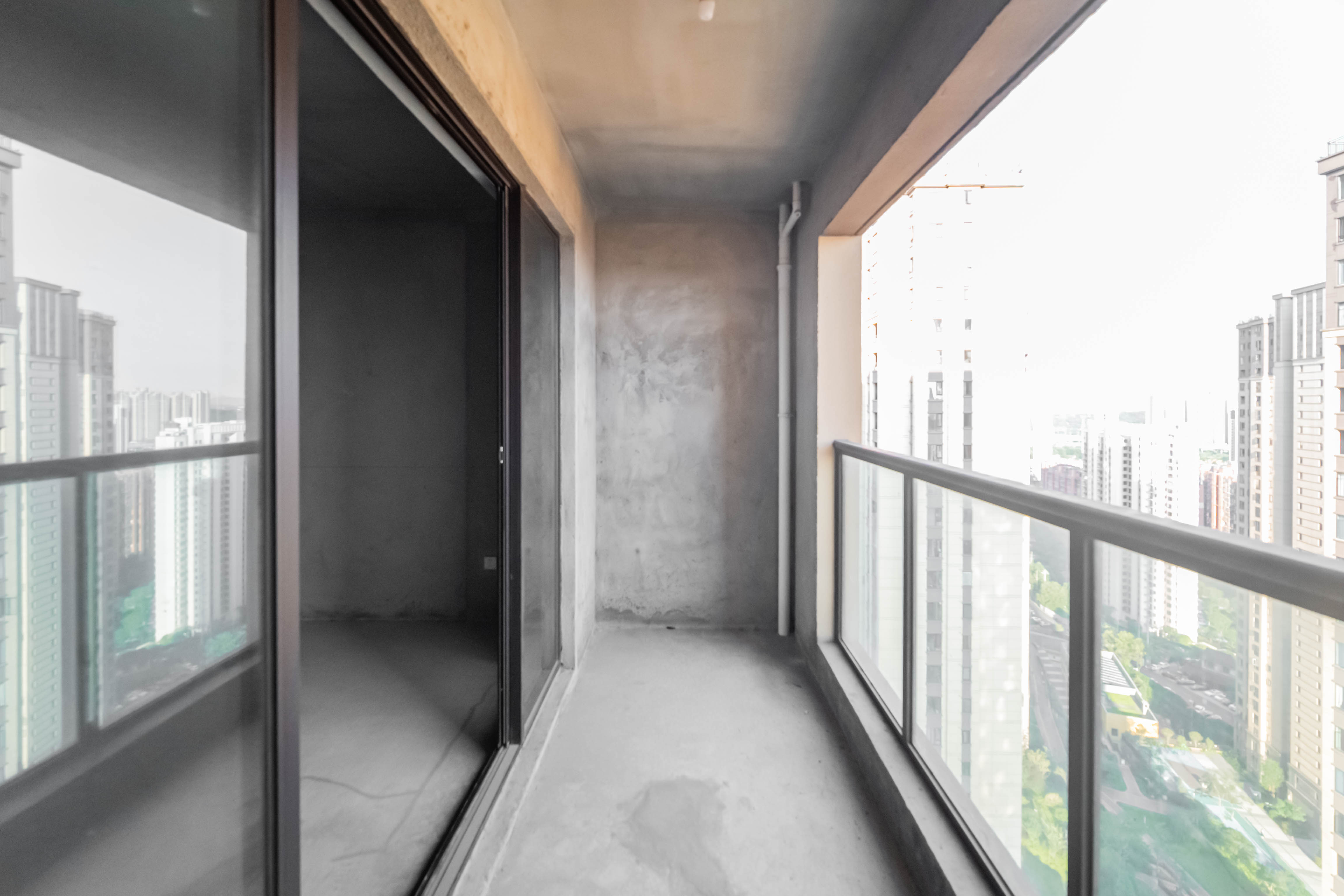 中天星耀城  4室2厅2卫    188.0万 中天星耀城  4室2厅2卫    188.0万其他