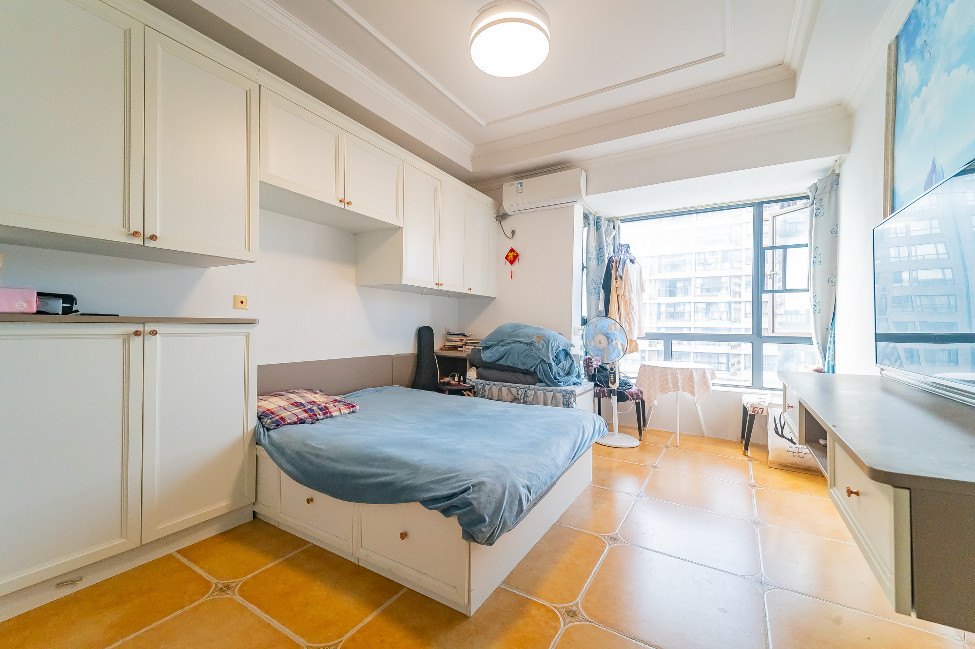 恒基凯旋门一二期  1室1厅1卫    33.3万 恒基凯旋门一二期  1室1厅1卫    33.3万客厅