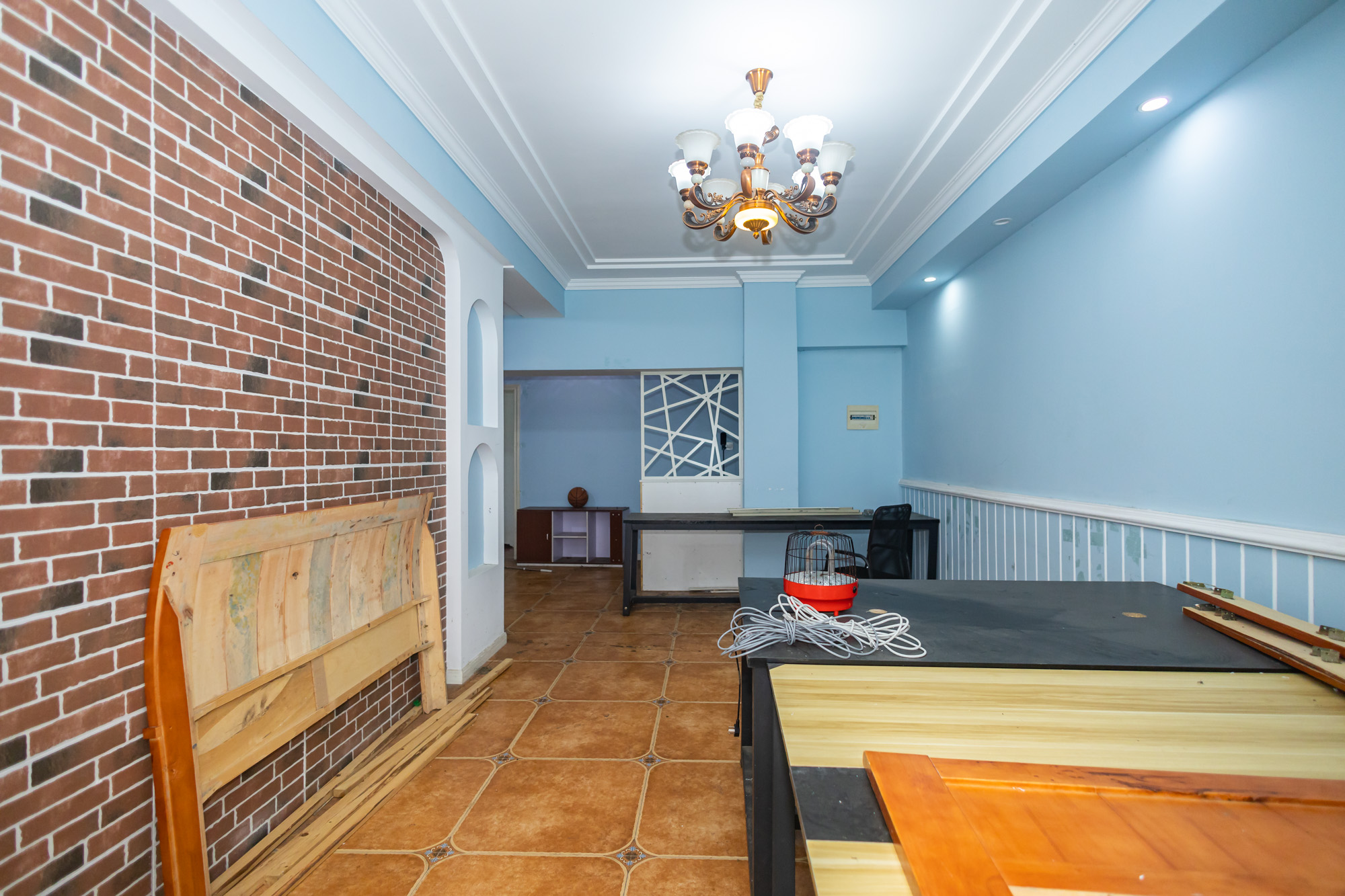 湘绣城 5室2厅1卫 88.0万 湘绣城 5室2厅1卫 88.0万客厅