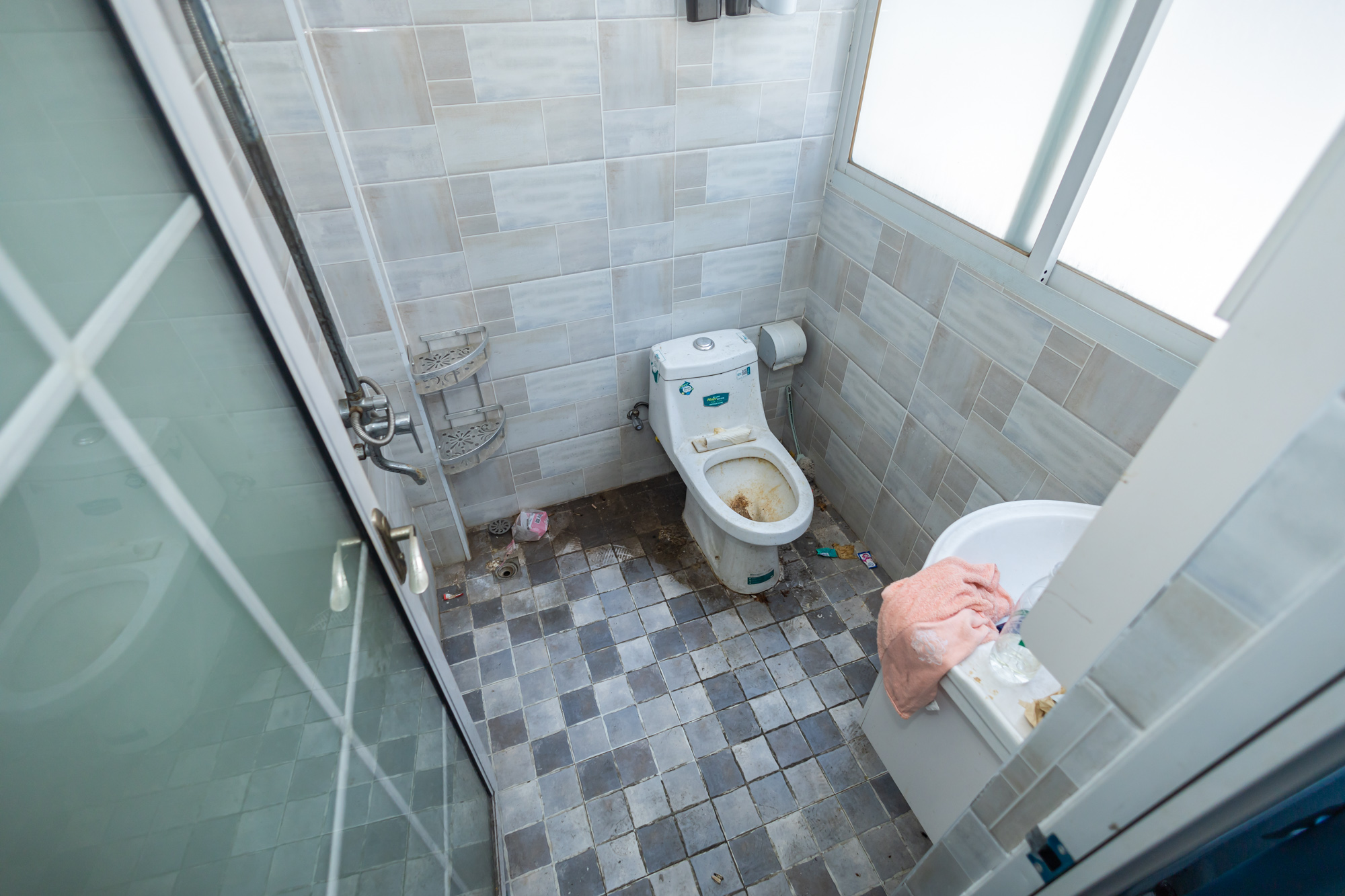 湘绣城  5室2厅1卫    88.0万卫生间