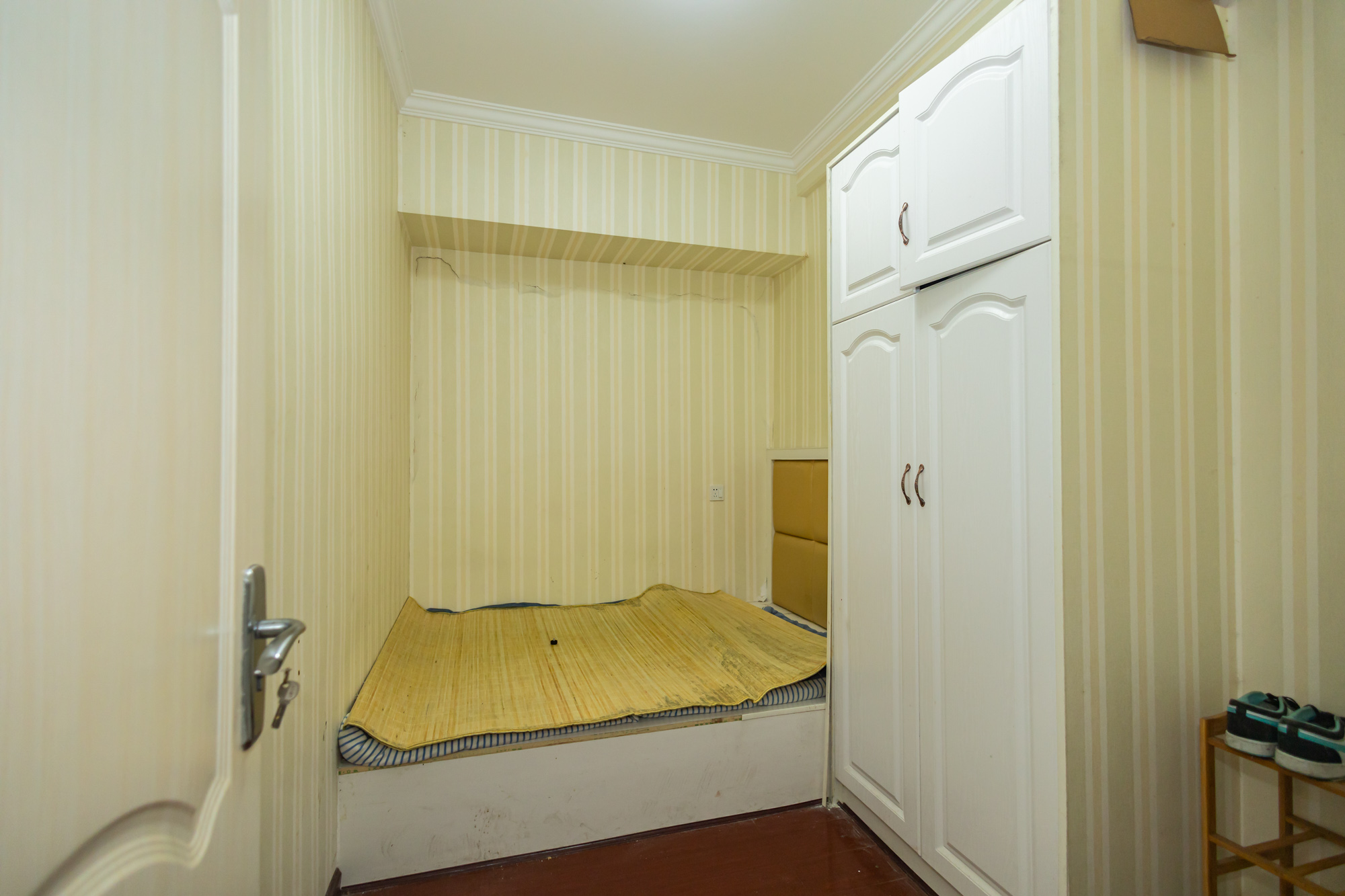 湘绣城  5室2厅1卫    88.0万卧室