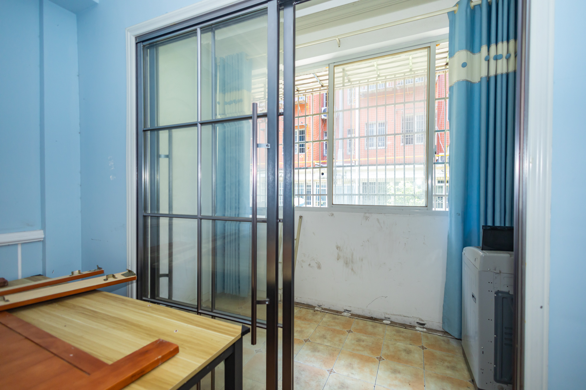 湘绣城  5室2厅1卫    88.0万阳台