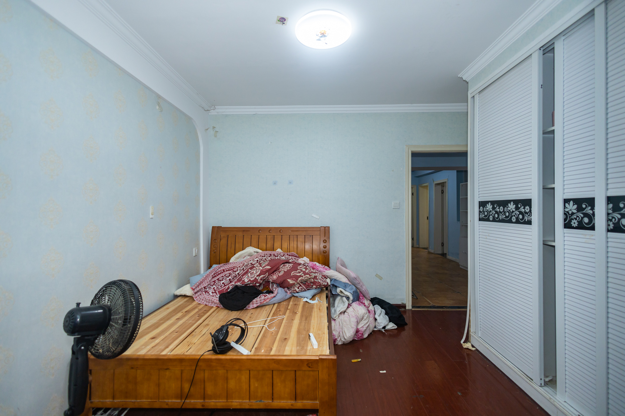 湘绣城  5室2厅1卫    88.0万卧室