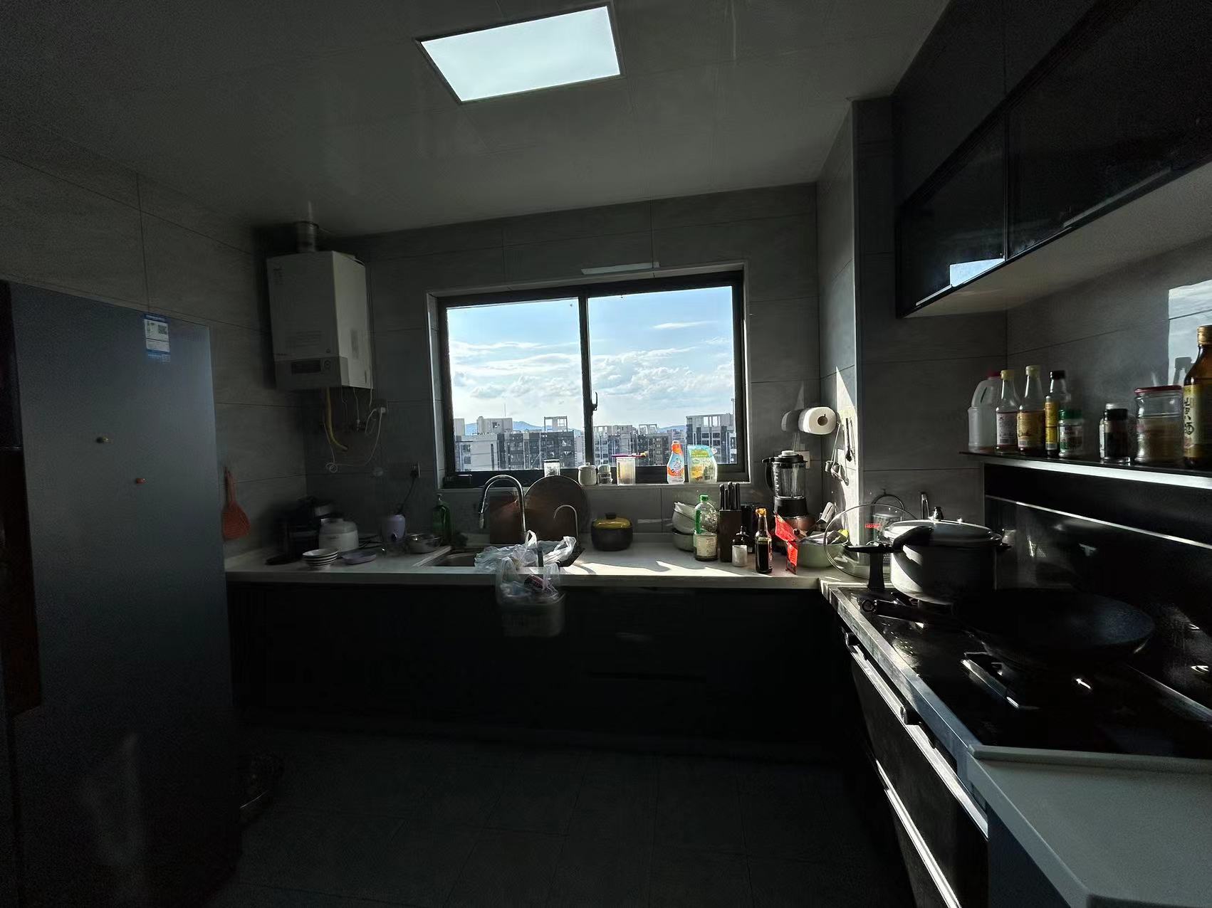 美的城二期 4室2厅2卫 88.0万 美的城二期 4室2厅2卫 88.0万室内图