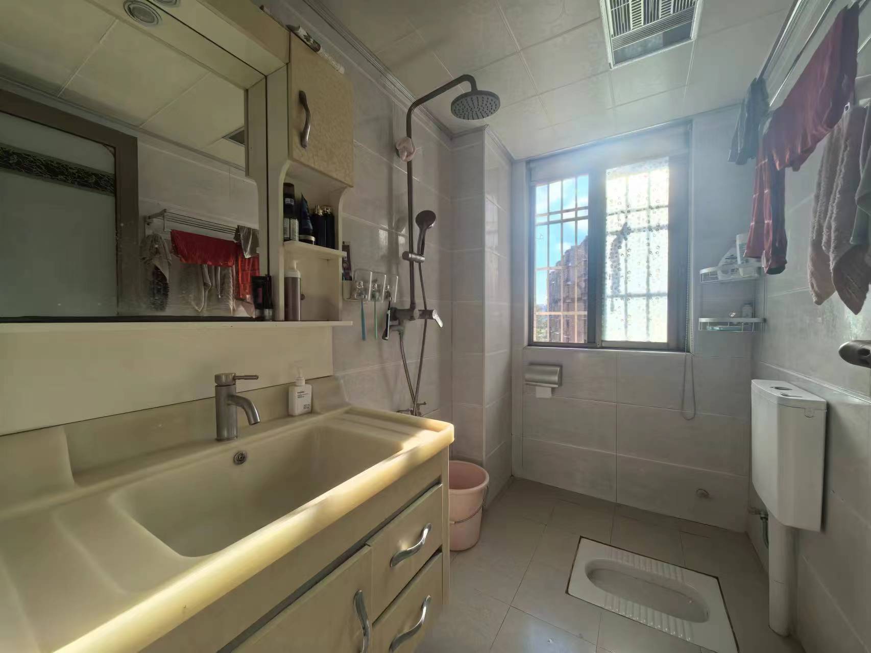 瑞丽江南(江南世家三期) 2室2厅1卫 39.8万 瑞丽江南(江南世家三期) 2室2厅1卫 39.8万室内图