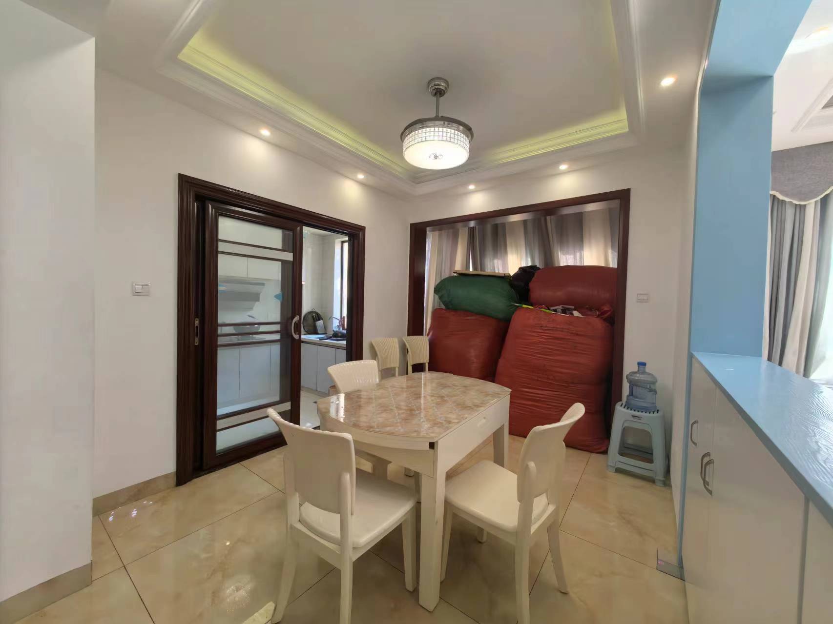 曼哈顿花园 3室2厅2卫 78.0万 曼哈顿花园 3室2厅2卫 78.0万室内图