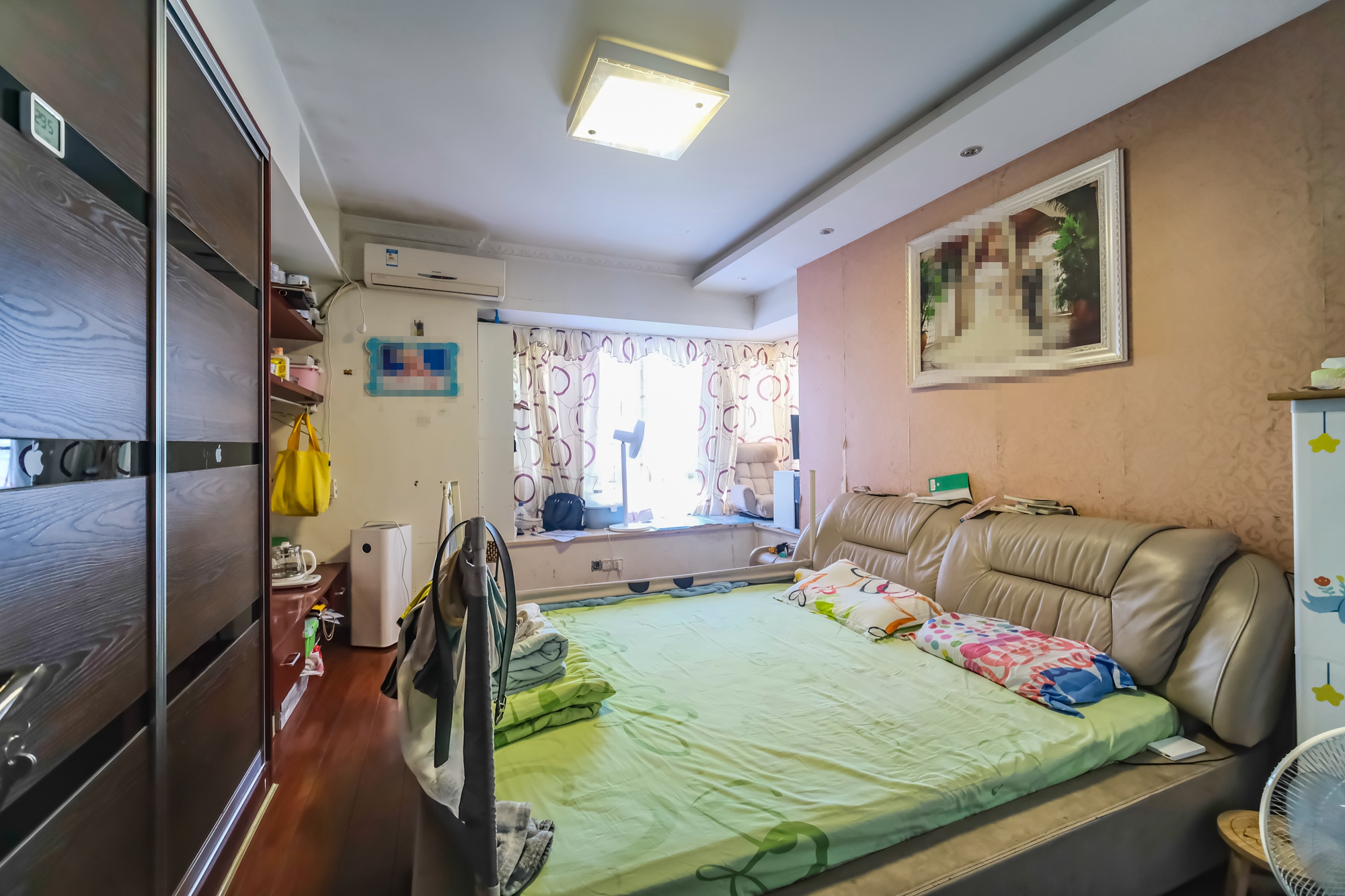 圆梦完美生活  3室2厅2卫    73.0万卧室