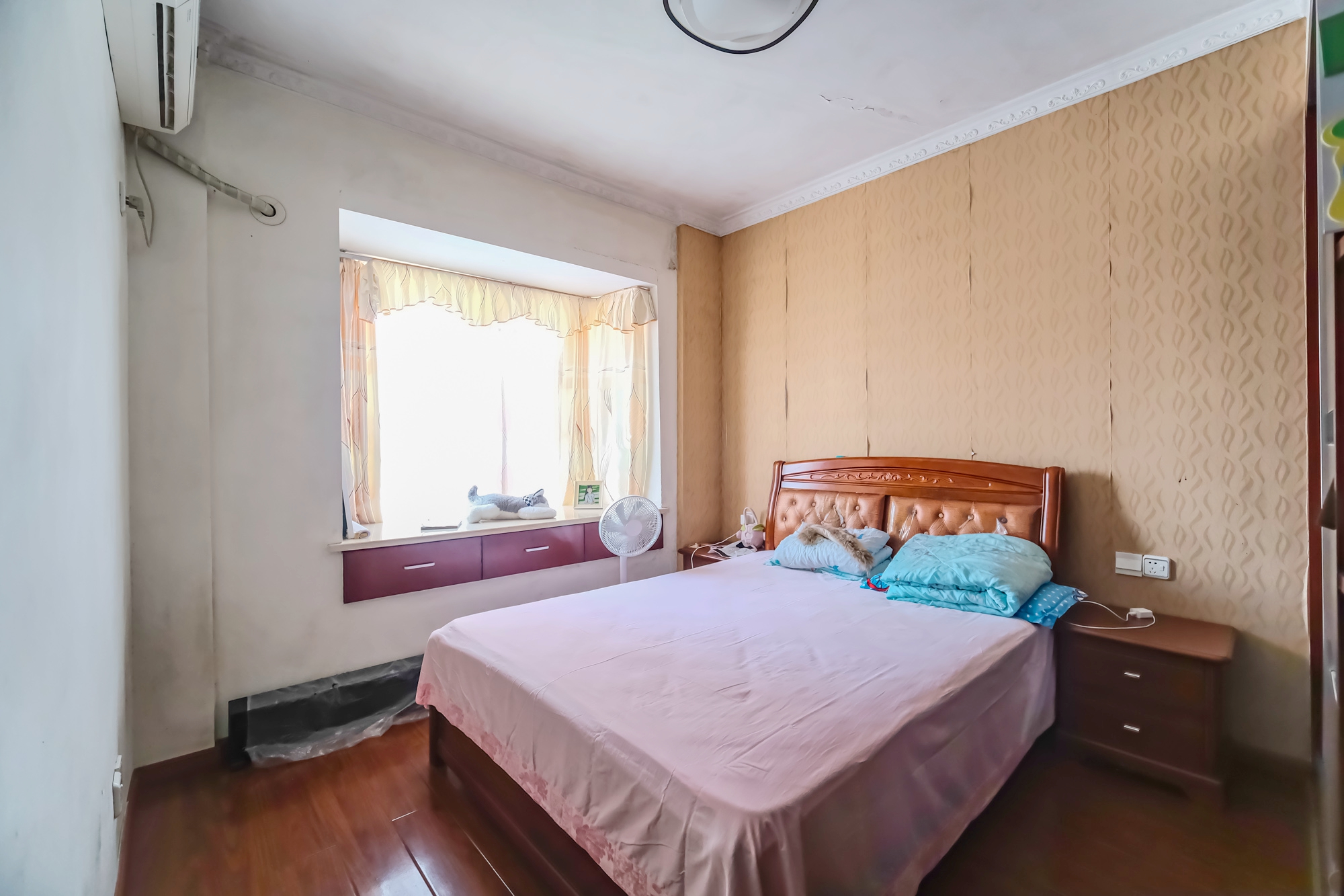 圆梦完美生活  3室2厅2卫    73.0万卧室