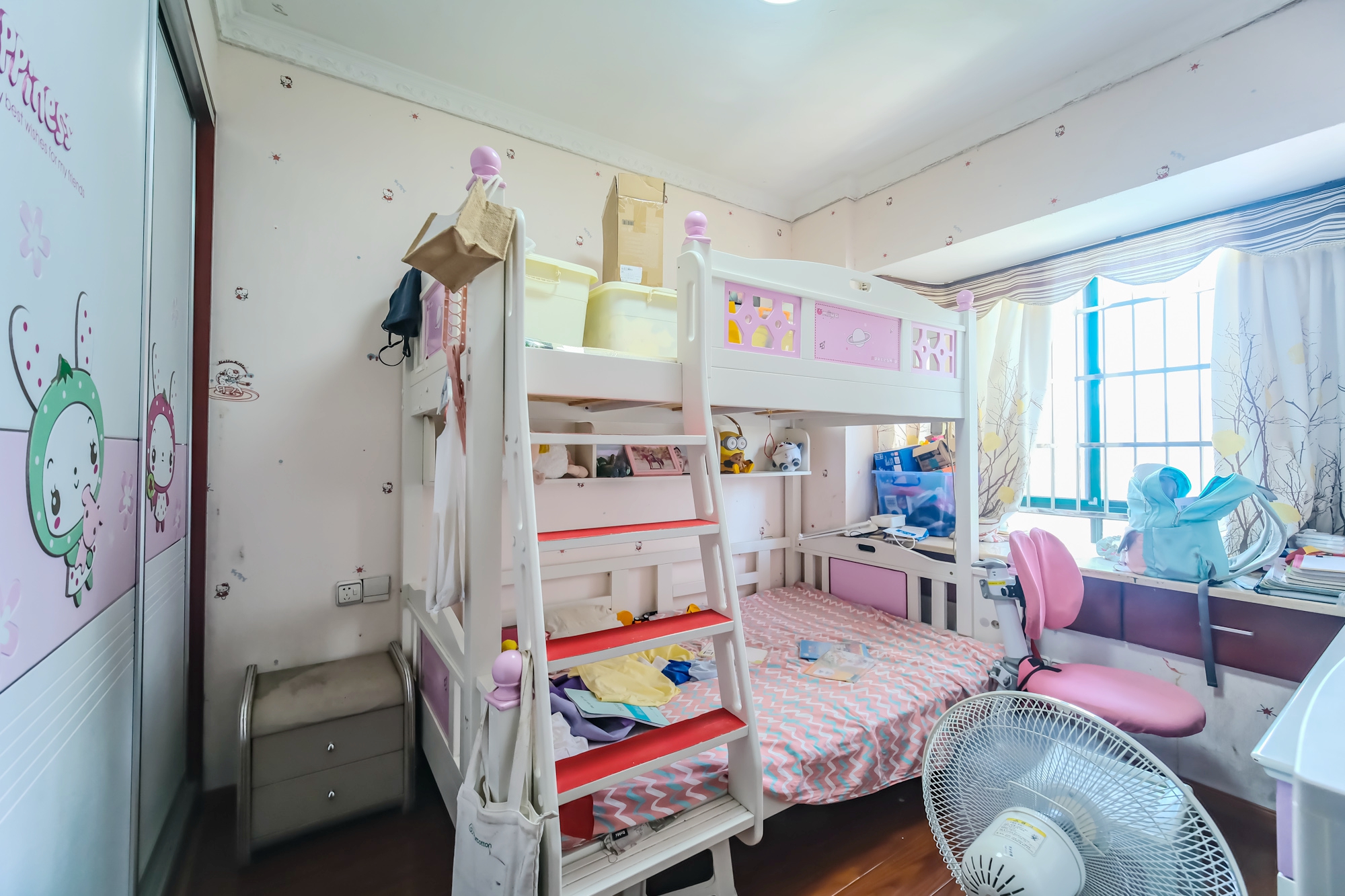 圆梦完美生活  3室2厅2卫    73.0万卧室