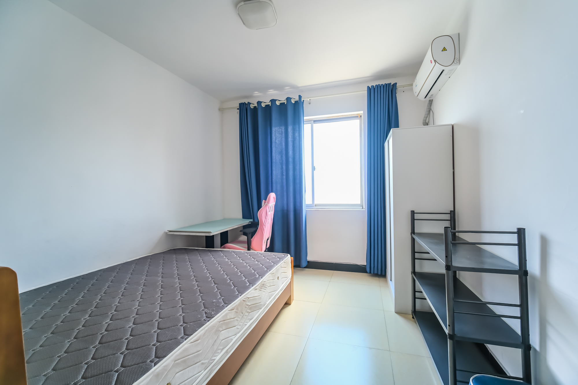 红树湾 1室2厅2卫 115.0万 红树湾 1室2厅2卫 115.0万卧室