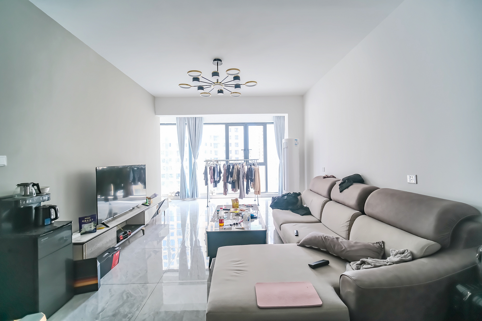 星雅美辰 3室2厅2卫 100.00万 星雅美辰 3室2厅2卫 100.00万客厅