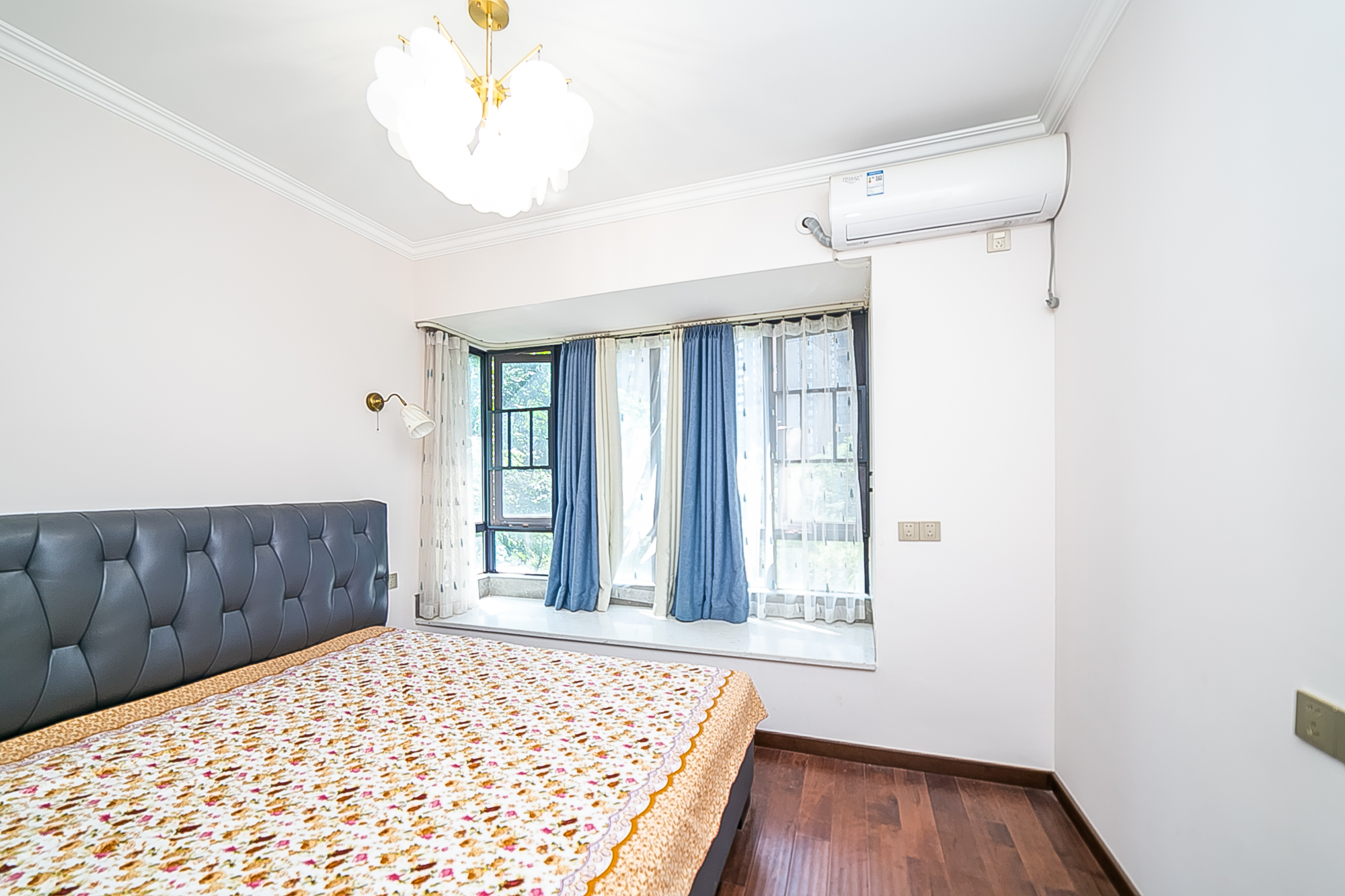 荣悦台  2室2厅1卫    148.0万 荣悦台  2室2厅1卫    148.0万卧室