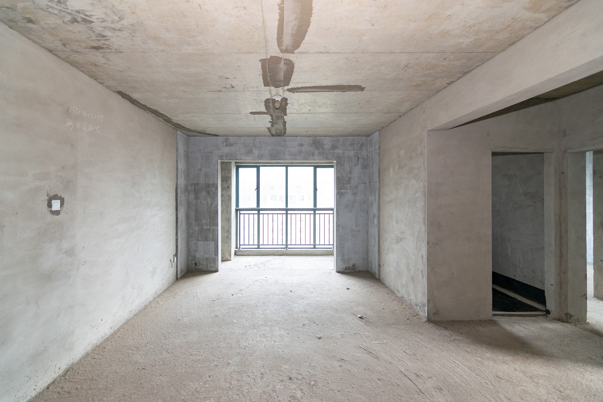 丽景华庭  3室2厅2卫    57.5万 丽景华庭  3室2厅2卫    57.5万