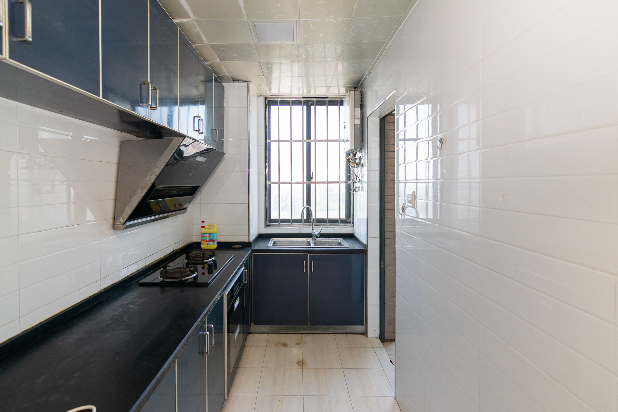 联诚国际城 3室2厅2卫 53.0万 联诚国际城 3室2厅2卫 53.0万厨房